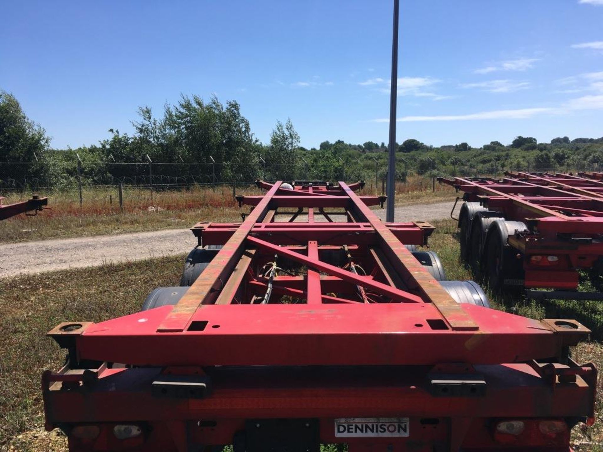 Dennison 14 Lock Sliding Bogie Skeletal trailer, reference 27461, year of manufacture 2011, 3 x - Image 3 of 15