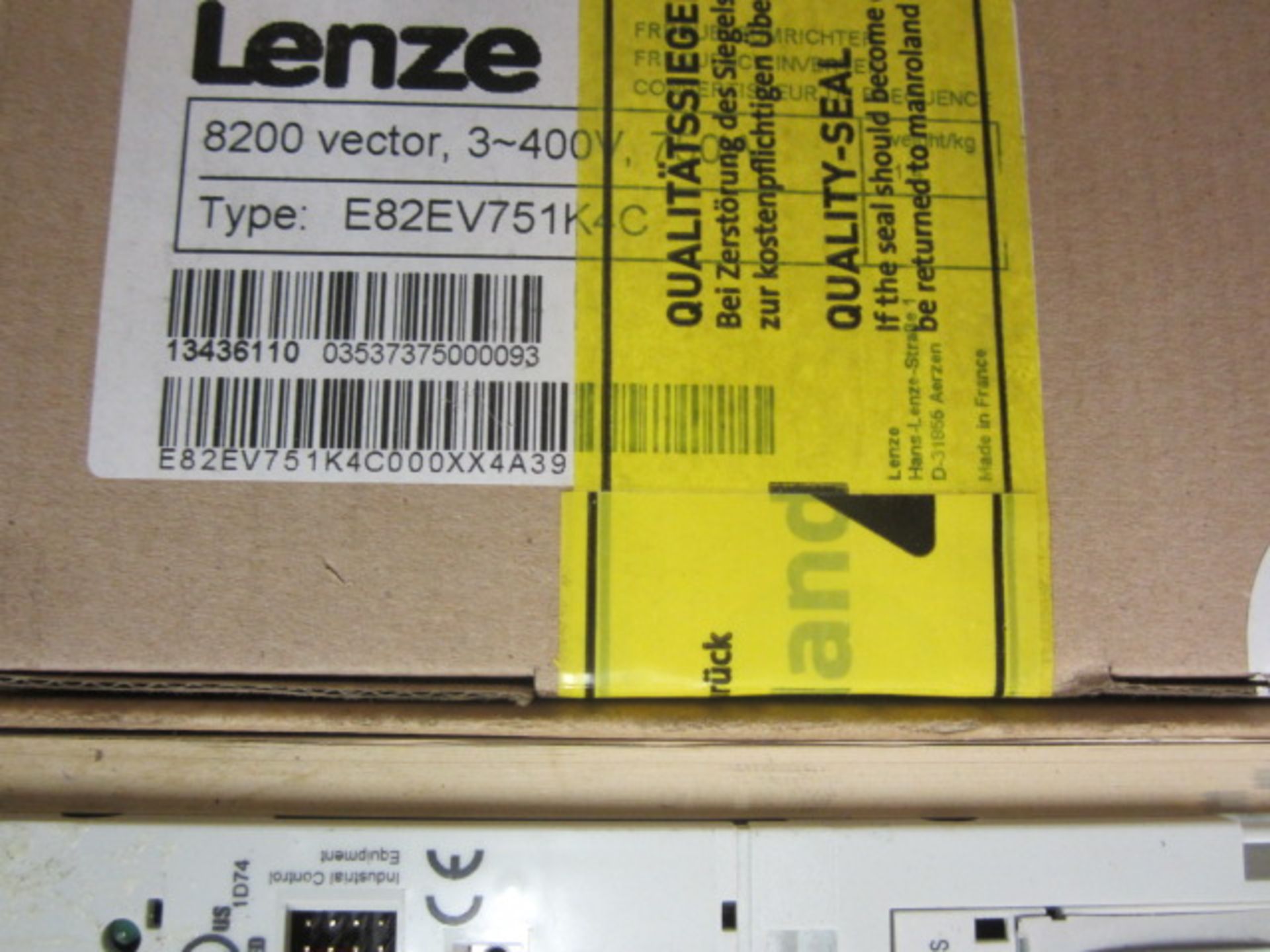 Lenze 8200 Vector invertor, 2 x Lenze drive motors - Image 2 of 4