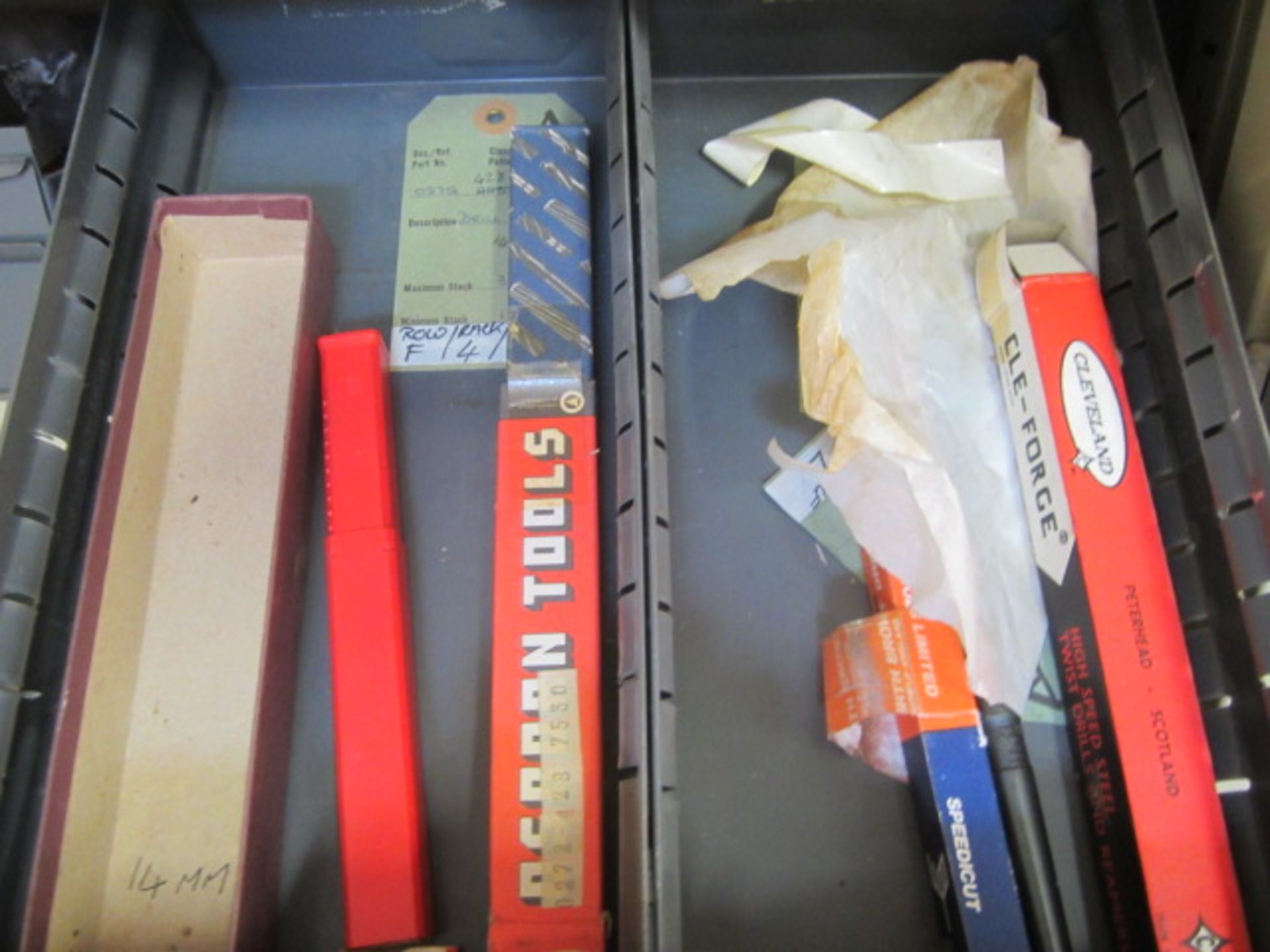 Steel 2 door storage cupboard with remaining contacts including assorted drill bits - Image 8 of 11