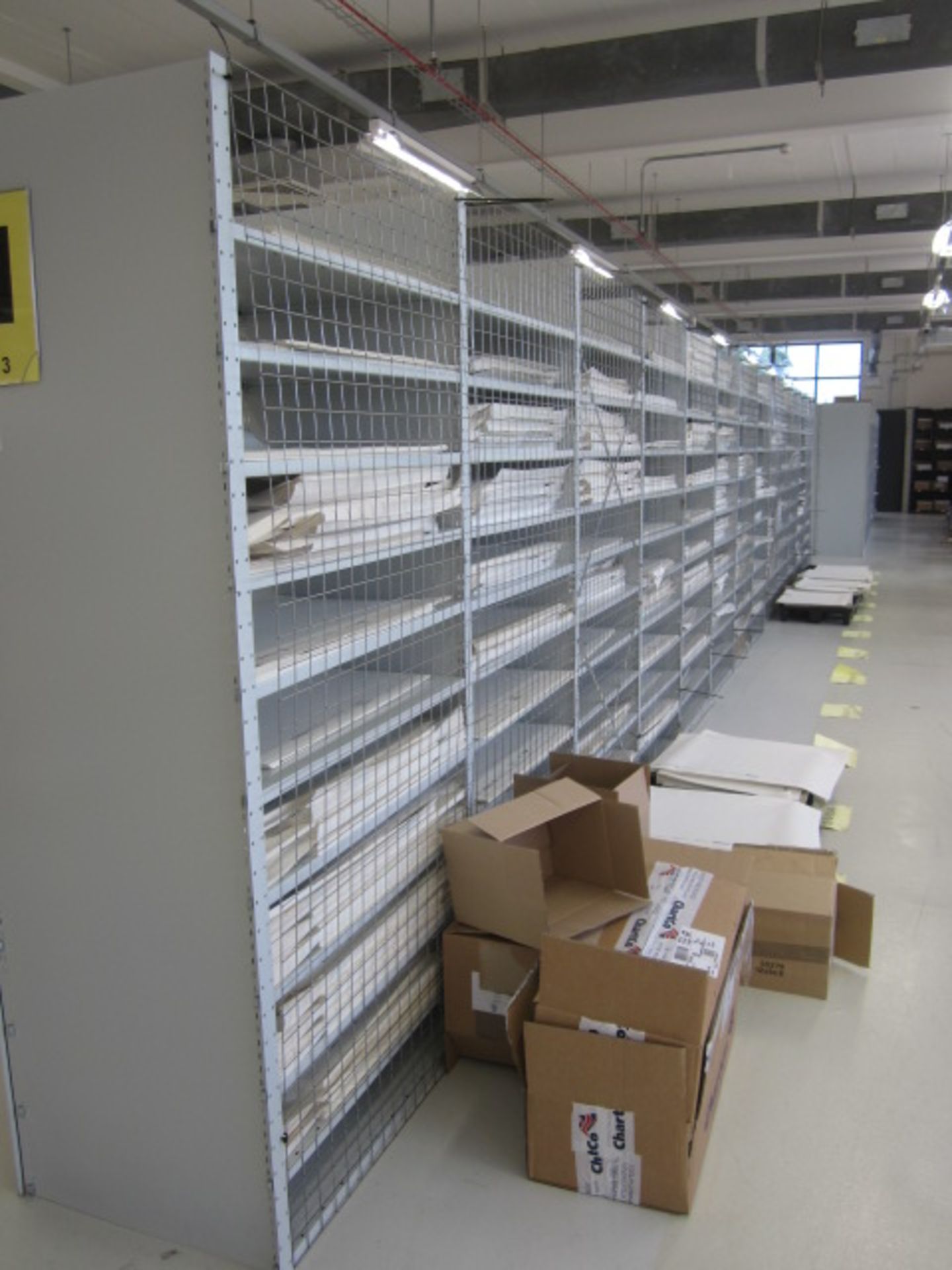 Link 51 metal boltless stores racking comprising: 13 x single sided bays, approx. overall size: 11. - Image 2 of 5