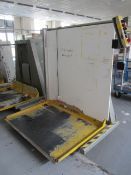 Polar Mohr paper lift, model L100-W-6, machine number 667/2310 (1996), pallet size 1480mm x