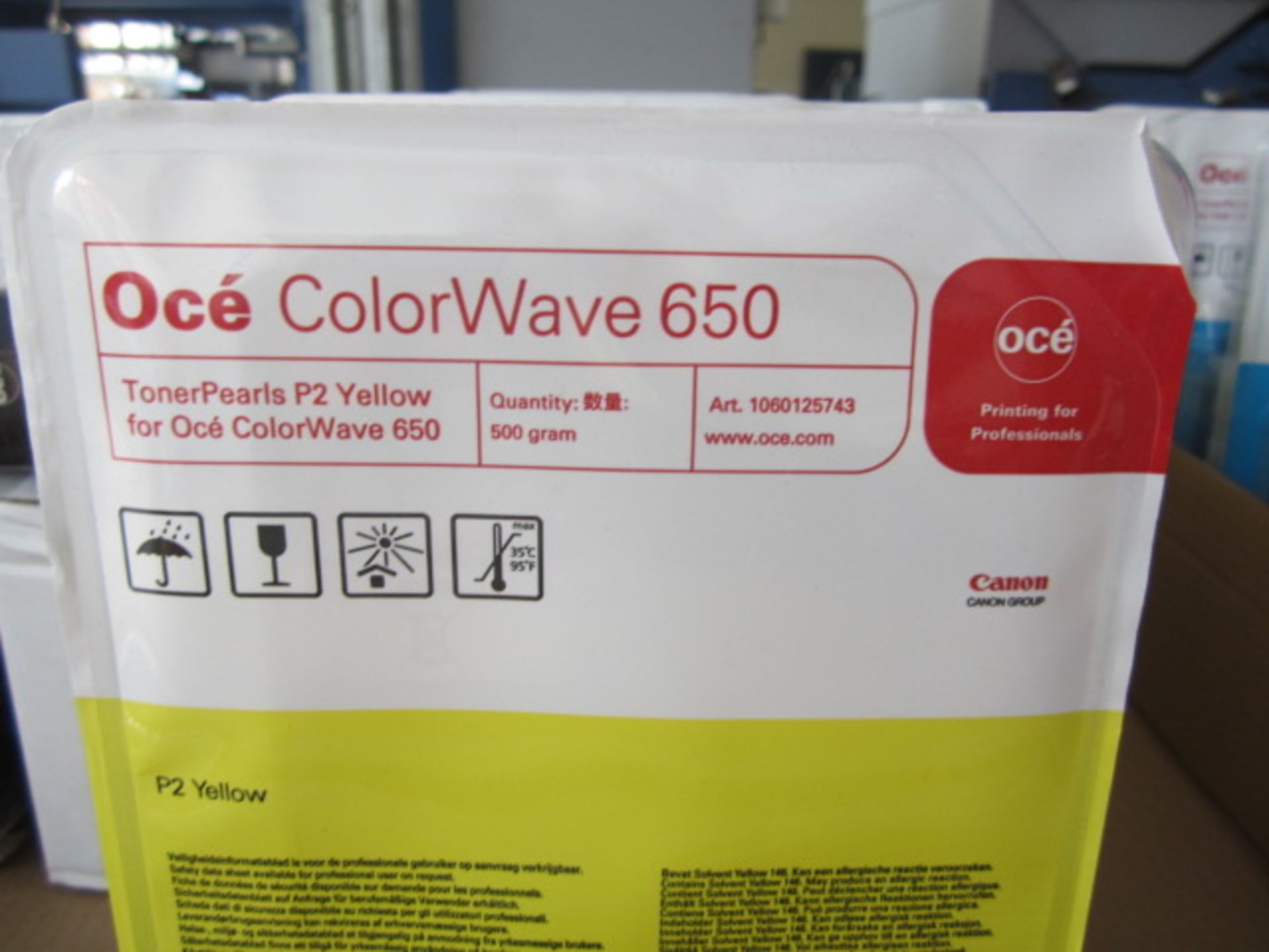 Oce Colorwave 650 Toner Pearl P2 including: 7 x Yellow, 6 x Cyan, 4 x Magenta, 6 x Black. - Lift out - Image 2 of 5