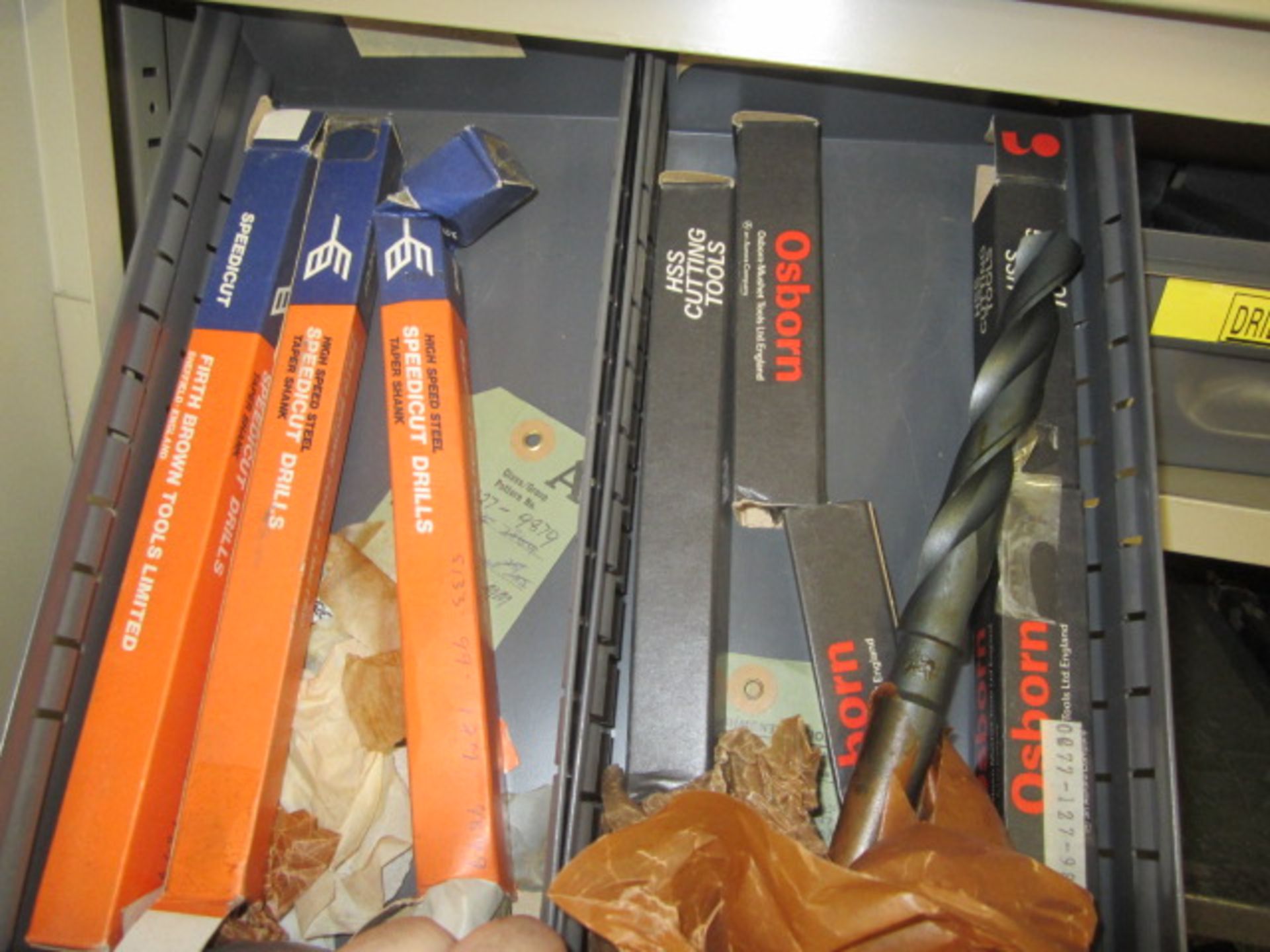 Steel 2 door storage cupboard with remaining contacts including assorted drill bits - Image 10 of 11