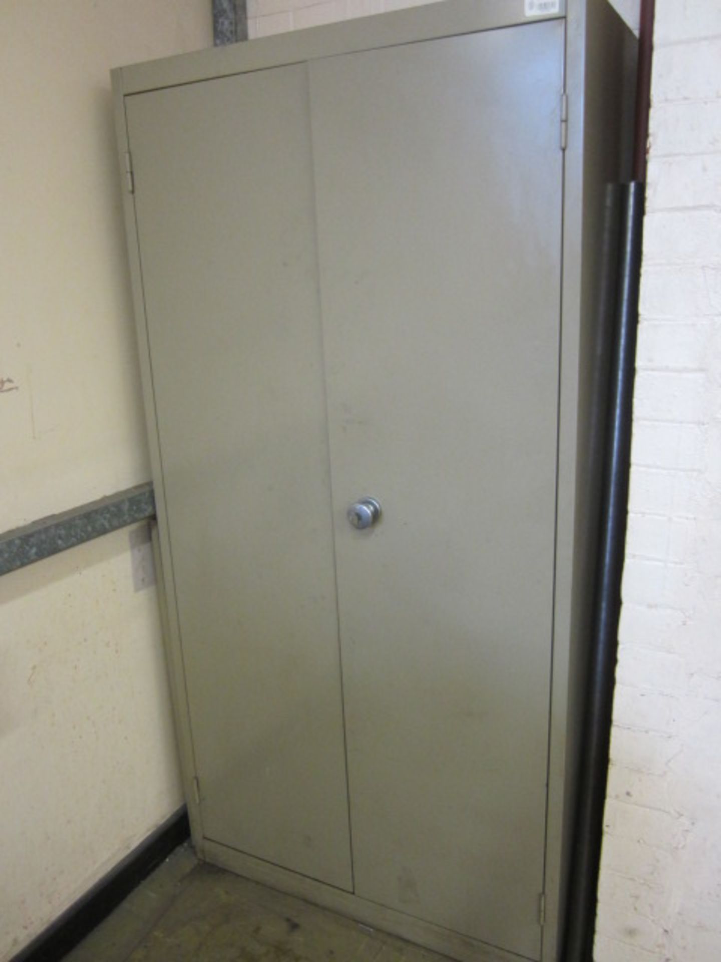 Steel 2 door storage cupboard with remaining contacts including assorted drill bits - Image 11 of 11