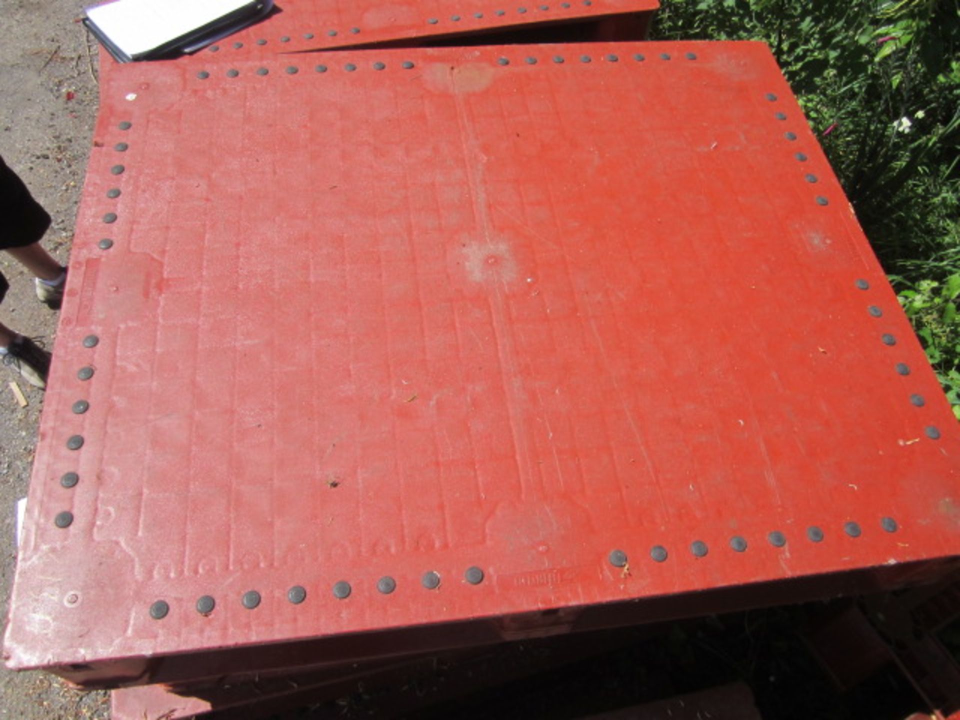 Approximately 23 x Alibert Jumbopal plastic pallets, 1200mm x 1000mm. - Lift out charge to be - Image 3 of 3