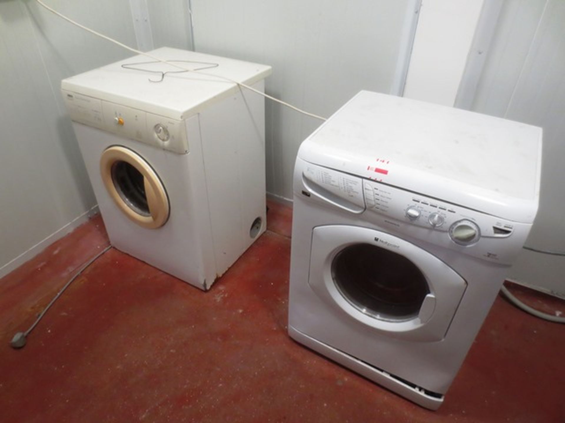 Hotpoint Aquarius WD420 washing machine, and Zanussi TD4112W tumble dryer