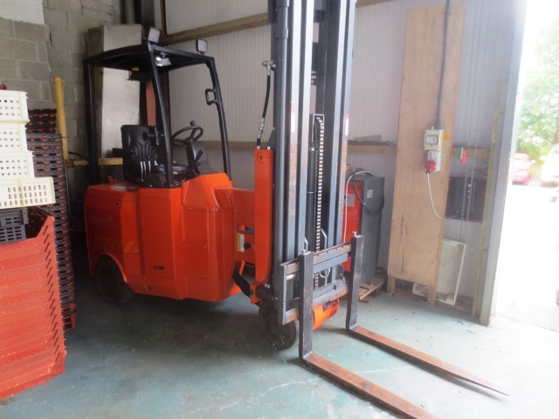 Bendi battery operated, dual mast forklift truck, serial no: TRL8135, model: B313-4855CS (2010) ( - Bild 10 aus 12