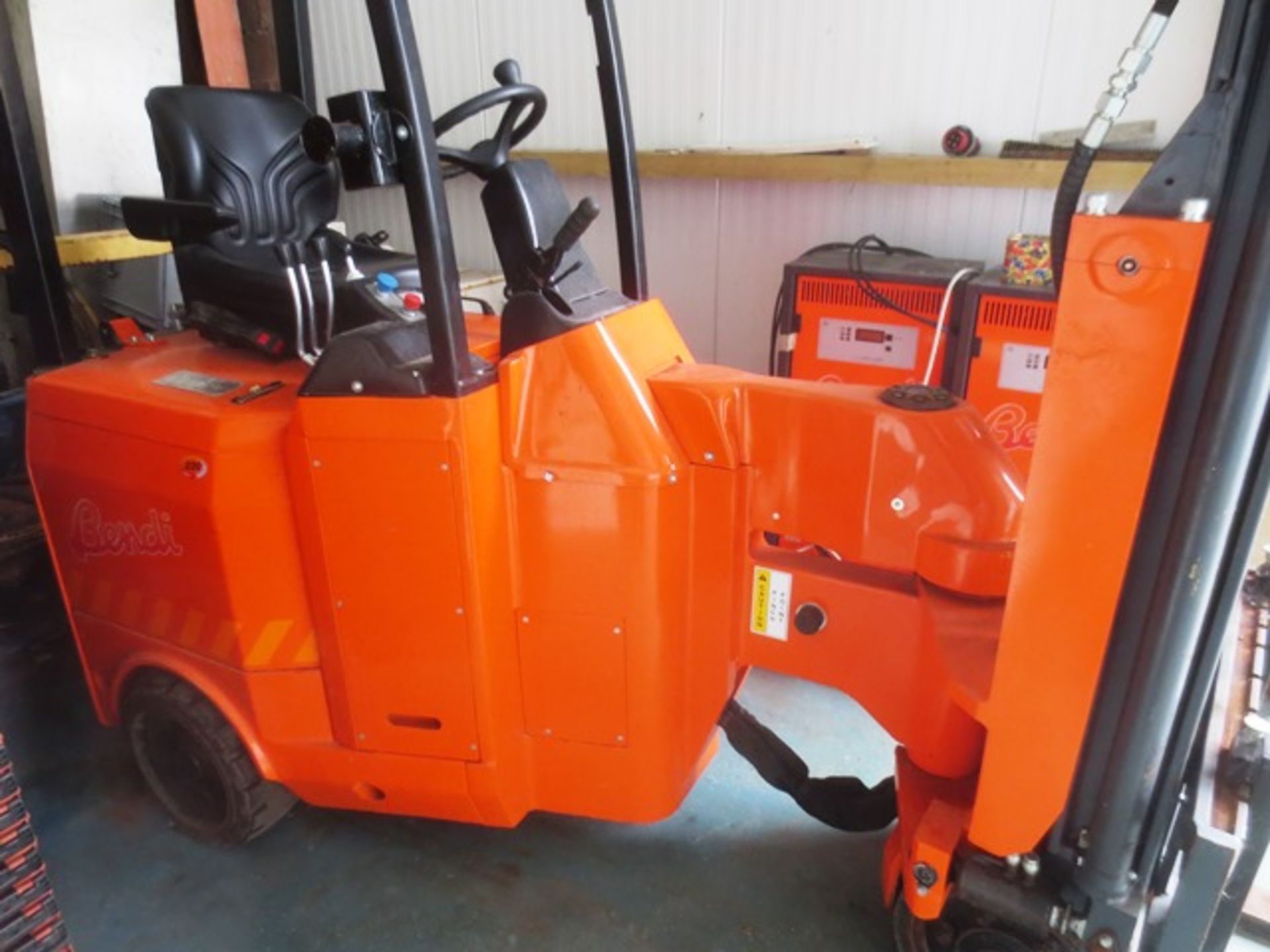 Bendi battery operated, dual mast forklift truck, serial no: TRL8135, model: B313-4855CS (2010) ( - Bild 11 aus 12