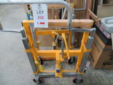 Pair of Hydraulic Furniture Mover Model FM180A 655 x 310 x 1070mm Max Capacity 1800Kg Lifting Height