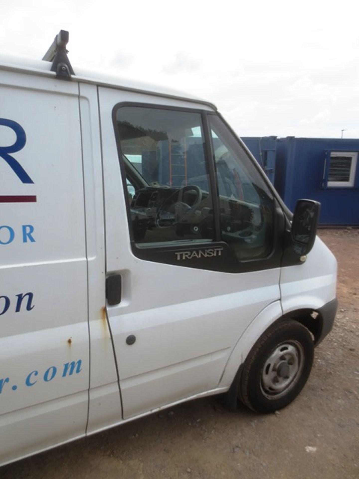 Ford Transit panel van, reg no: YP10 AJO, mileage: 149,127, with roof bars, MOT: 11.06.19 (please - Image 8 of 11