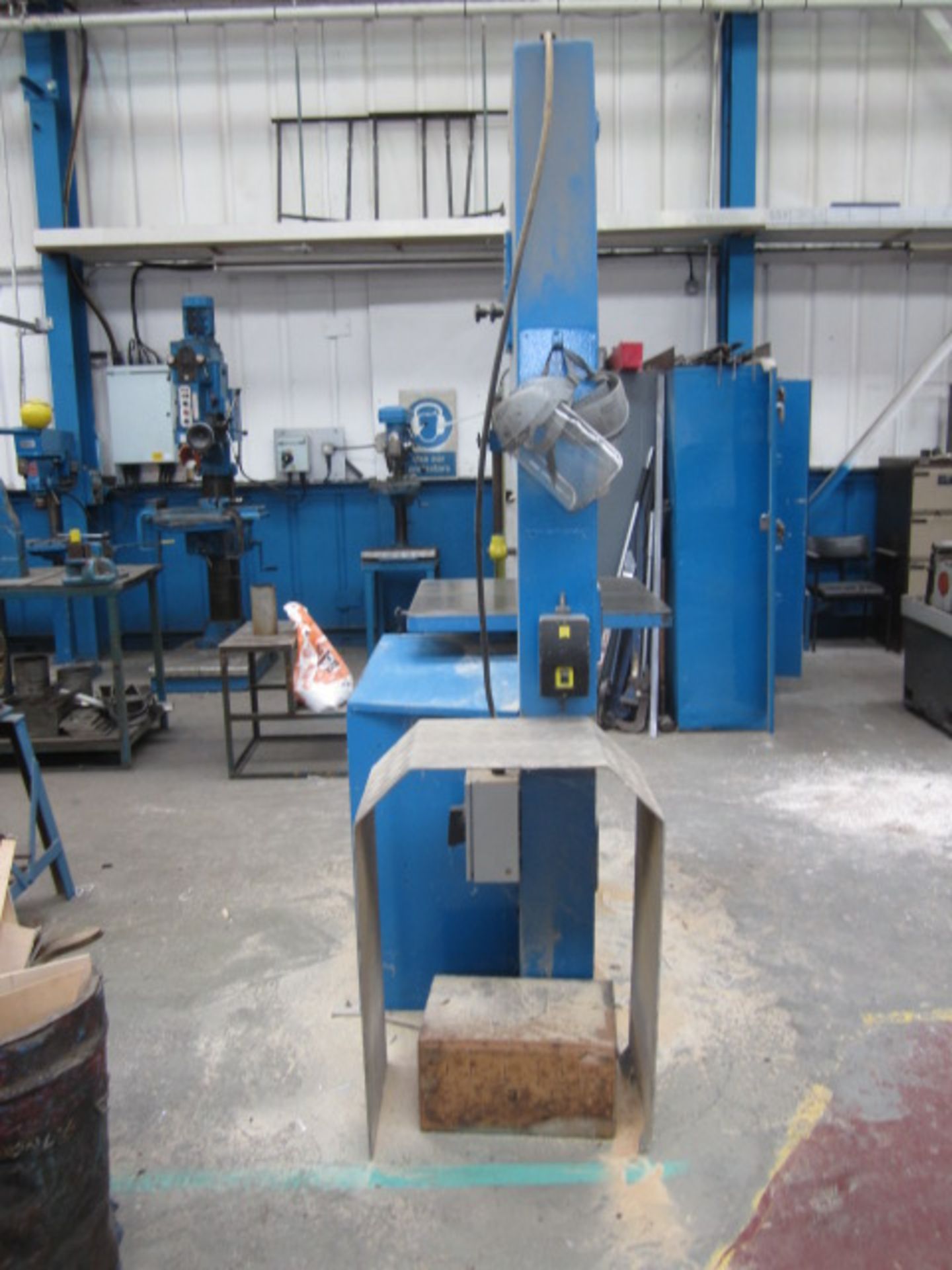 Wadkin Bursgreen B800 vertical bandsaw, Machine no: B800 / 79237. - Image 4 of 4