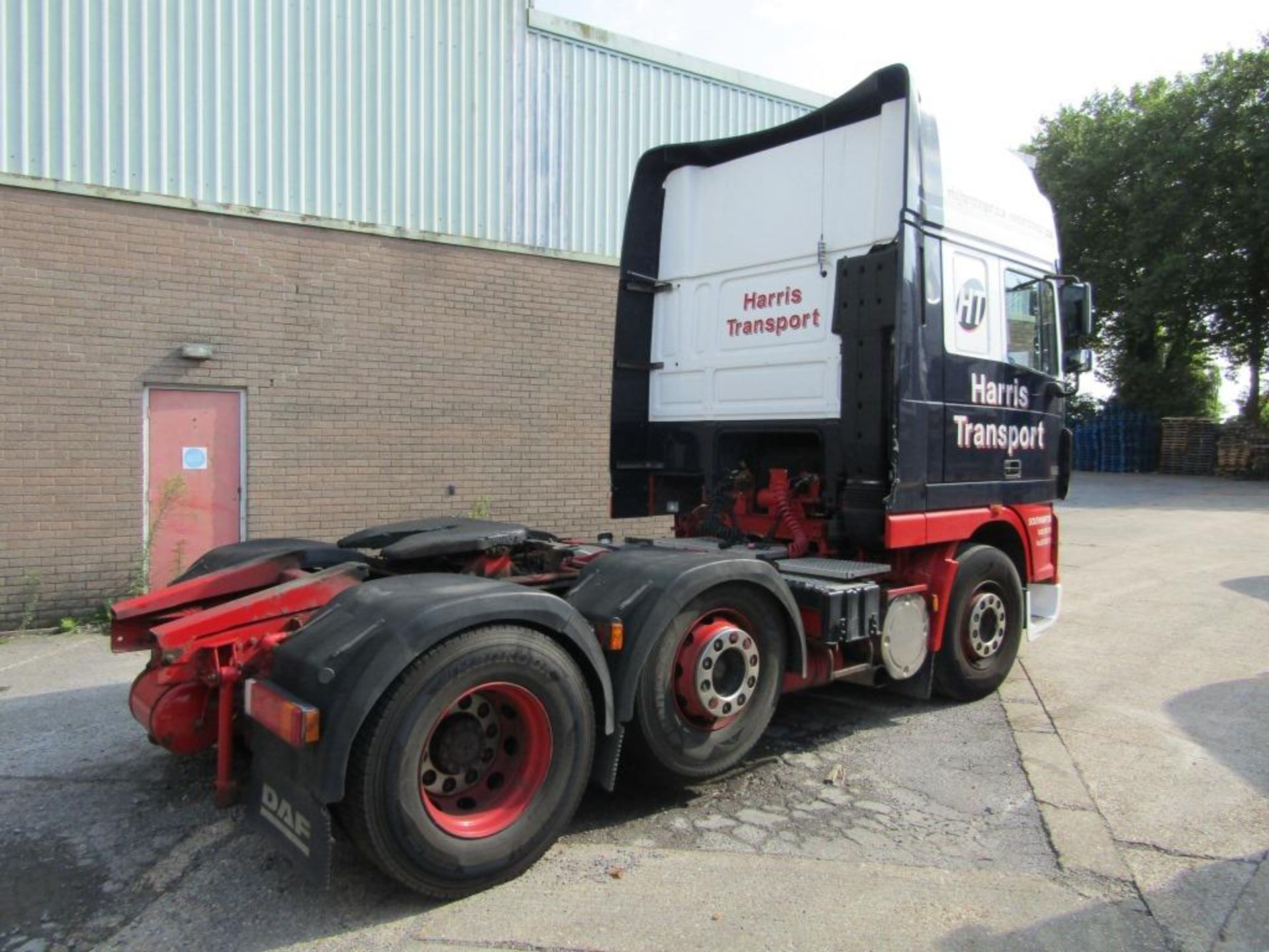 DAF FTGXF95.430 super space cab, automatic, 6x2 mid lift twin steer, 44 ton GVW tractor unit, - Bild 7 aus 28