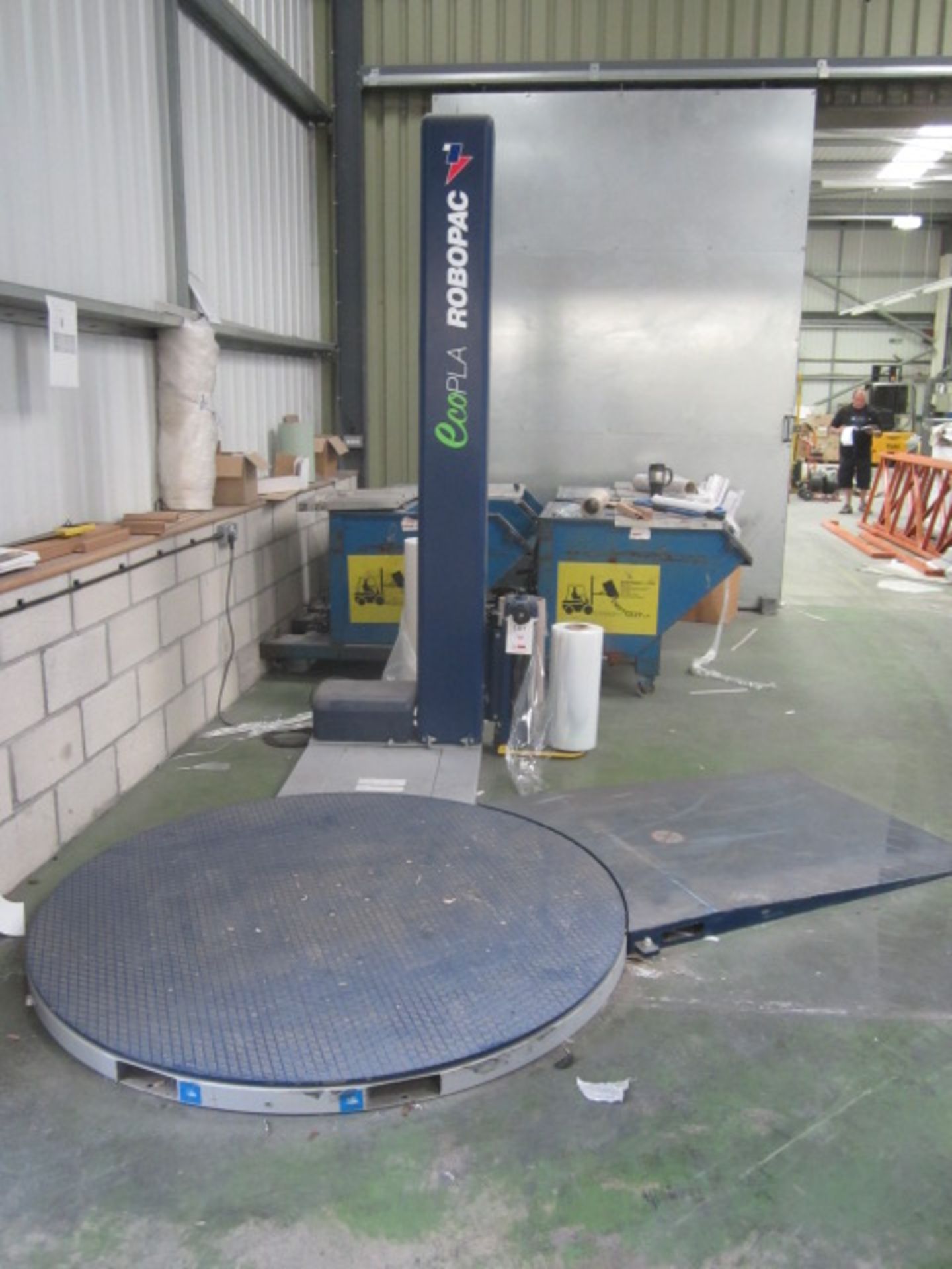 Robopac ECO Plat FRD rotary pallet wrapper, serial no: 30142801 (2015), approx. table size: 1640mm