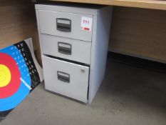 2 x metal 3 drawer pedestal units