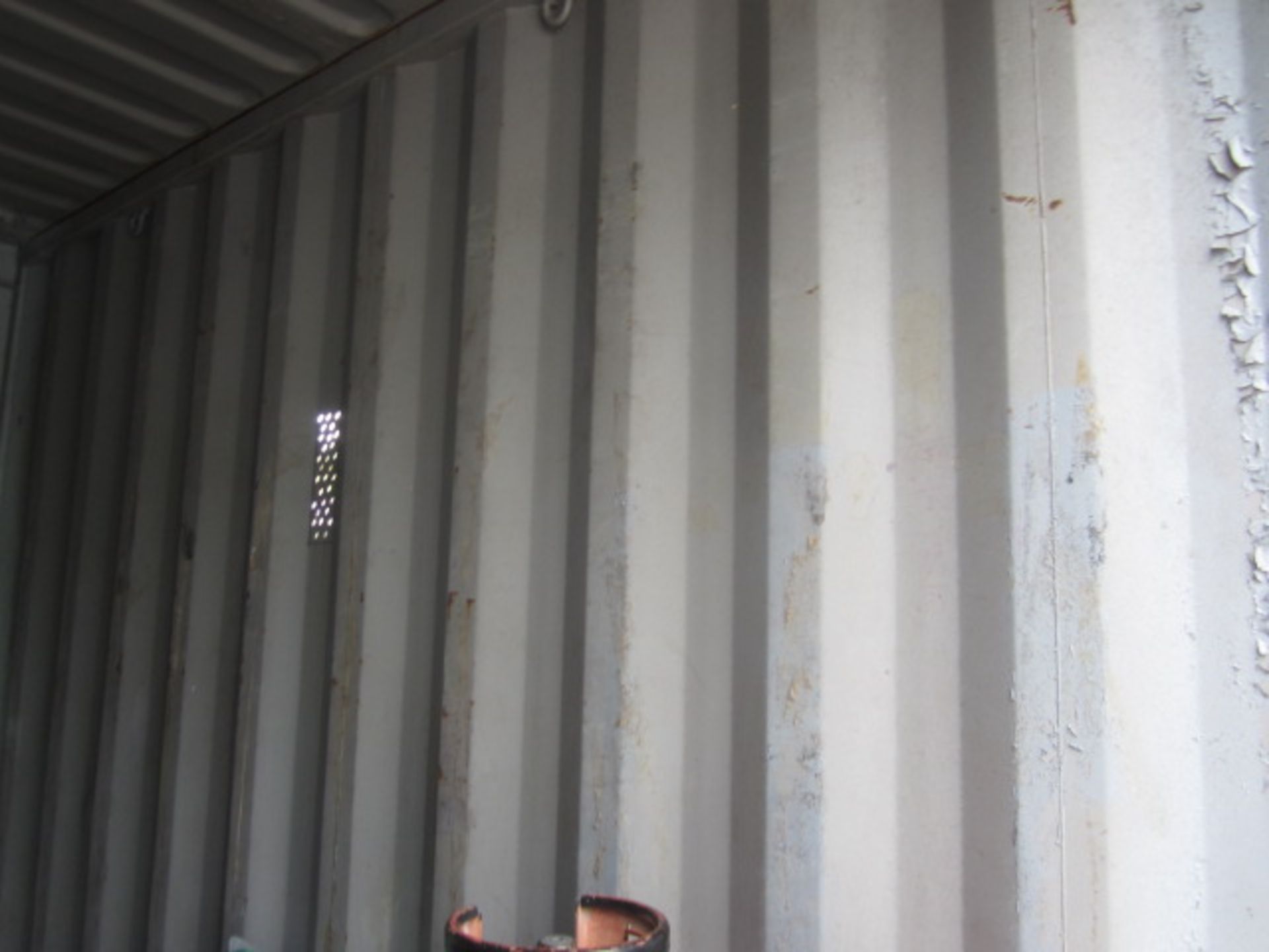 Shipping container, 10' x 8'.A work Method Statement and Risk Assessment must be reviewed and - Image 5 of 5