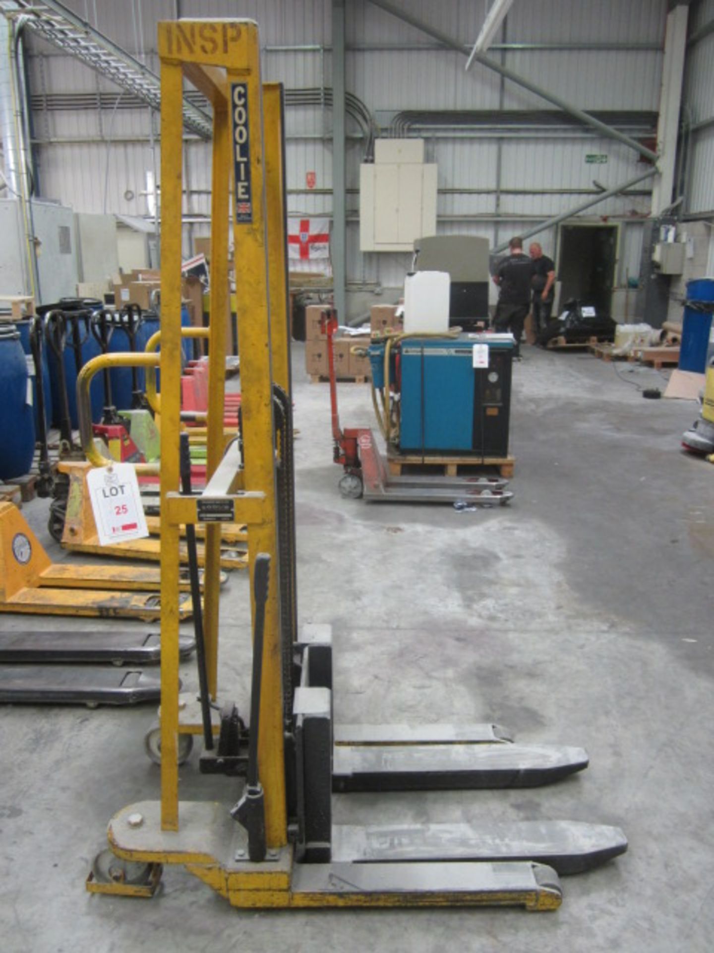 Coolie hydraulic pallet lifter, SWL 500kg.NB: This item has no record of Thorough Examination. The