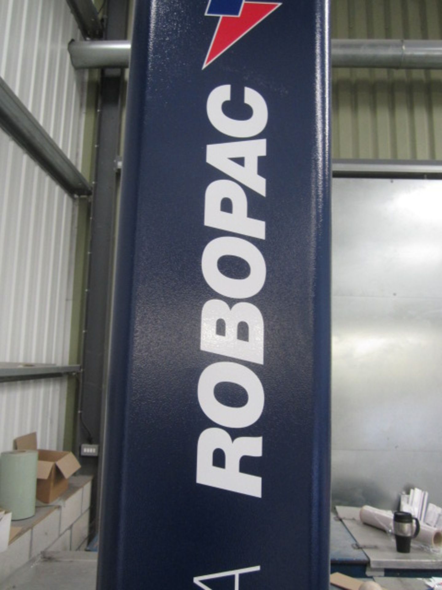 Robopac ECO Plat FRD rotary pallet wrapper, serial no: 30142801 (2015), approx. table size: 1640mm - Image 2 of 7