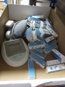 1 x Stabilograph SBPM blood pressure monitor, 1 x Lever TD-1261 ear thermometer, 1 x finger tip