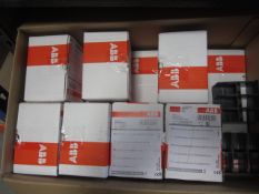 17 x boxes of ABB high terminal covers 3 pole 2pcs ET2, unused