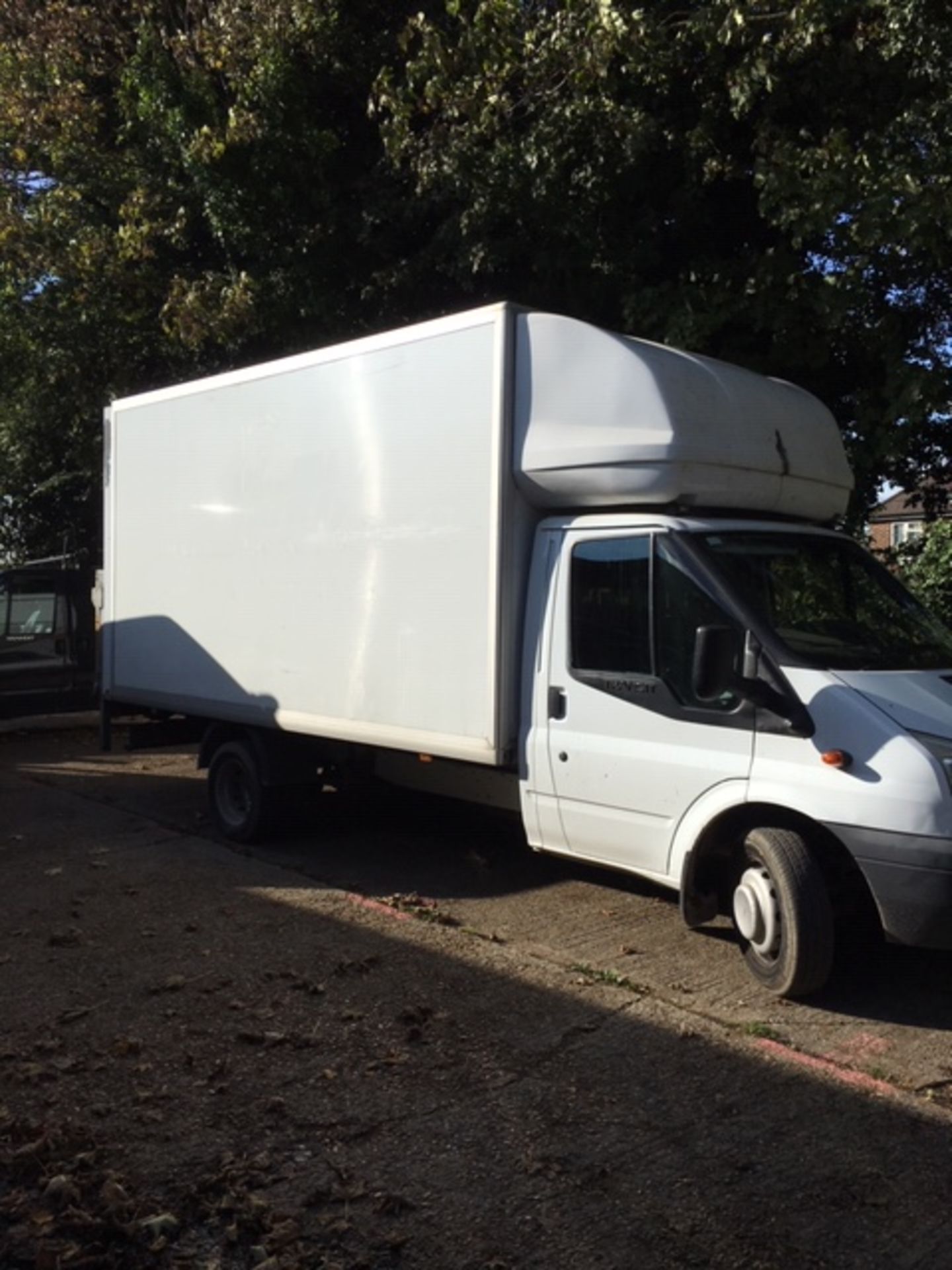 Ford Transit 125 T350 RWD Diesel Luton Van with tail lift (tail lift thorough examination being