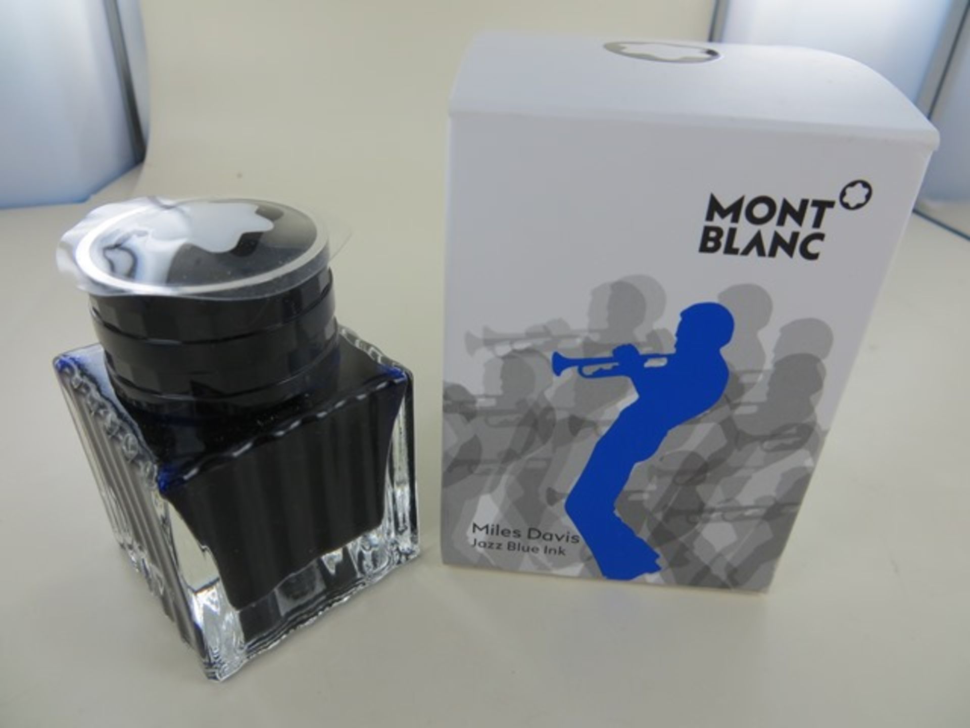 Four Montblanc Ink Bottles Miles Davis Jazz Blue Ink 30ml Art No 114991 RRP £15 each. Please note: