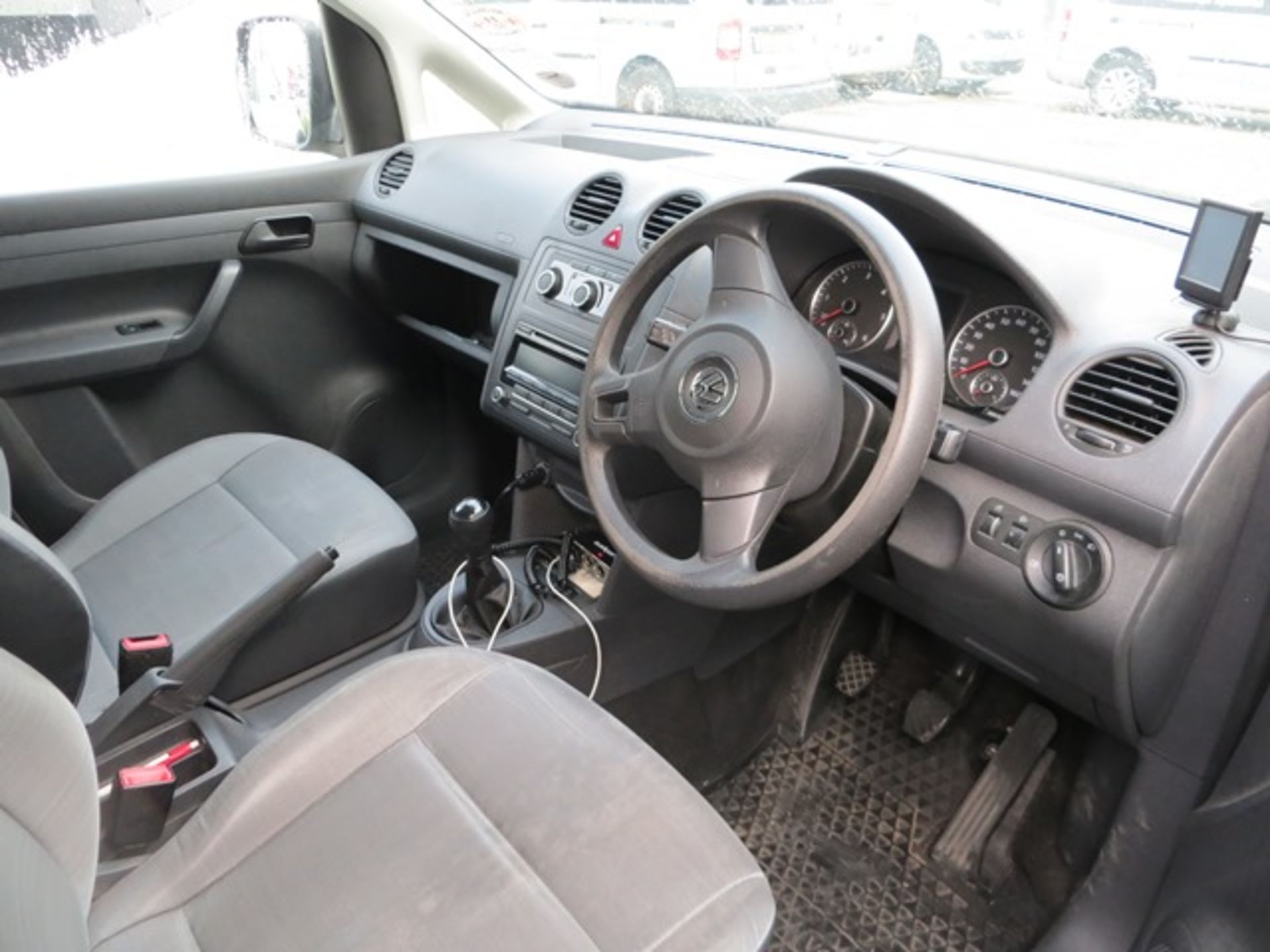 Volkswagen Caddy Maxi C20 TDi Blue Tech diesel panel van 1598cc. Mileage 151,775 - V5 present, MOT - Bild 5 aus 7