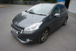 Peugeot 208 1.6 e-HDi Allure 5 door hatchback, gre