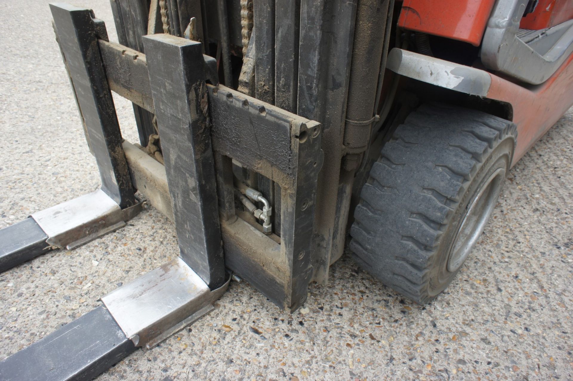 * BT 3 Wheel 1150Kg Electric Forklift - Image 7 of 12