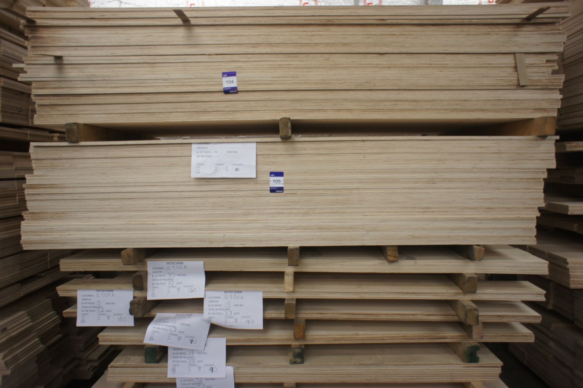 * Cut Ply - 134 pcs, 250 x 15 x 2400mm Please note there is a £5 plus VAT lift out fee on this lot. - Image 2 of 2