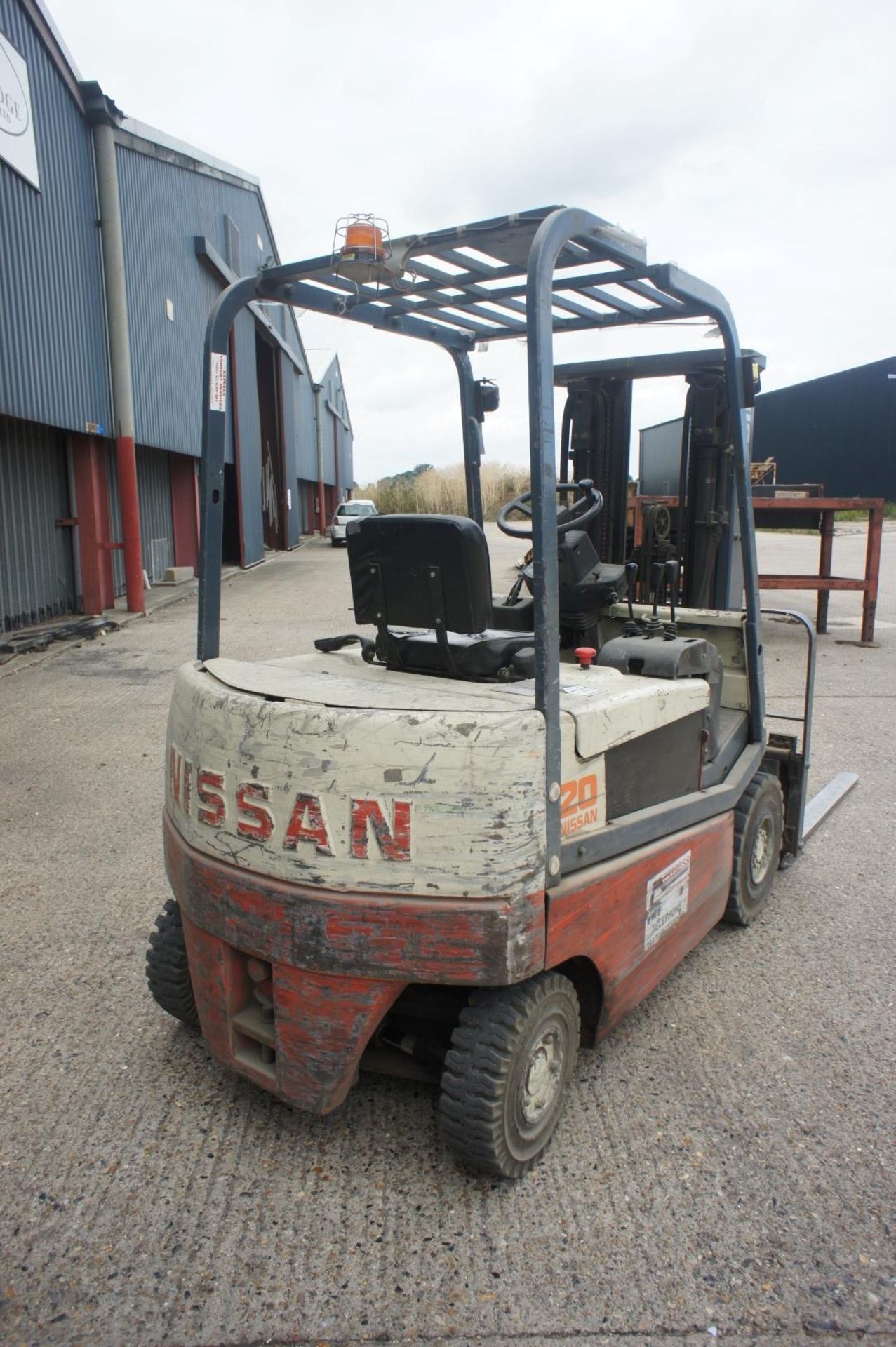 * Nissan 20 Electric Forklift - Image 4 of 13