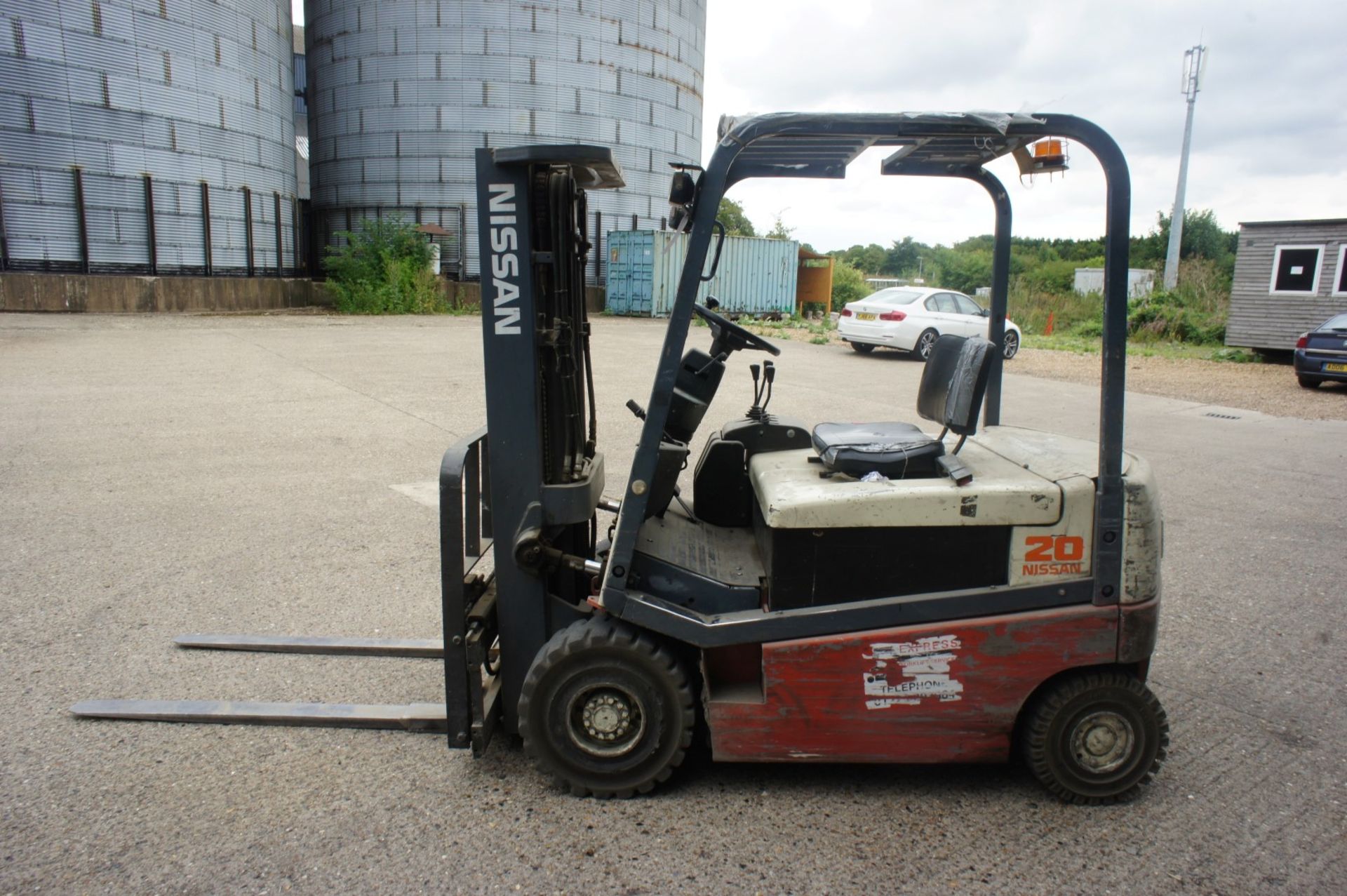 * Nissan 20 Electric Forklift - Image 7 of 13