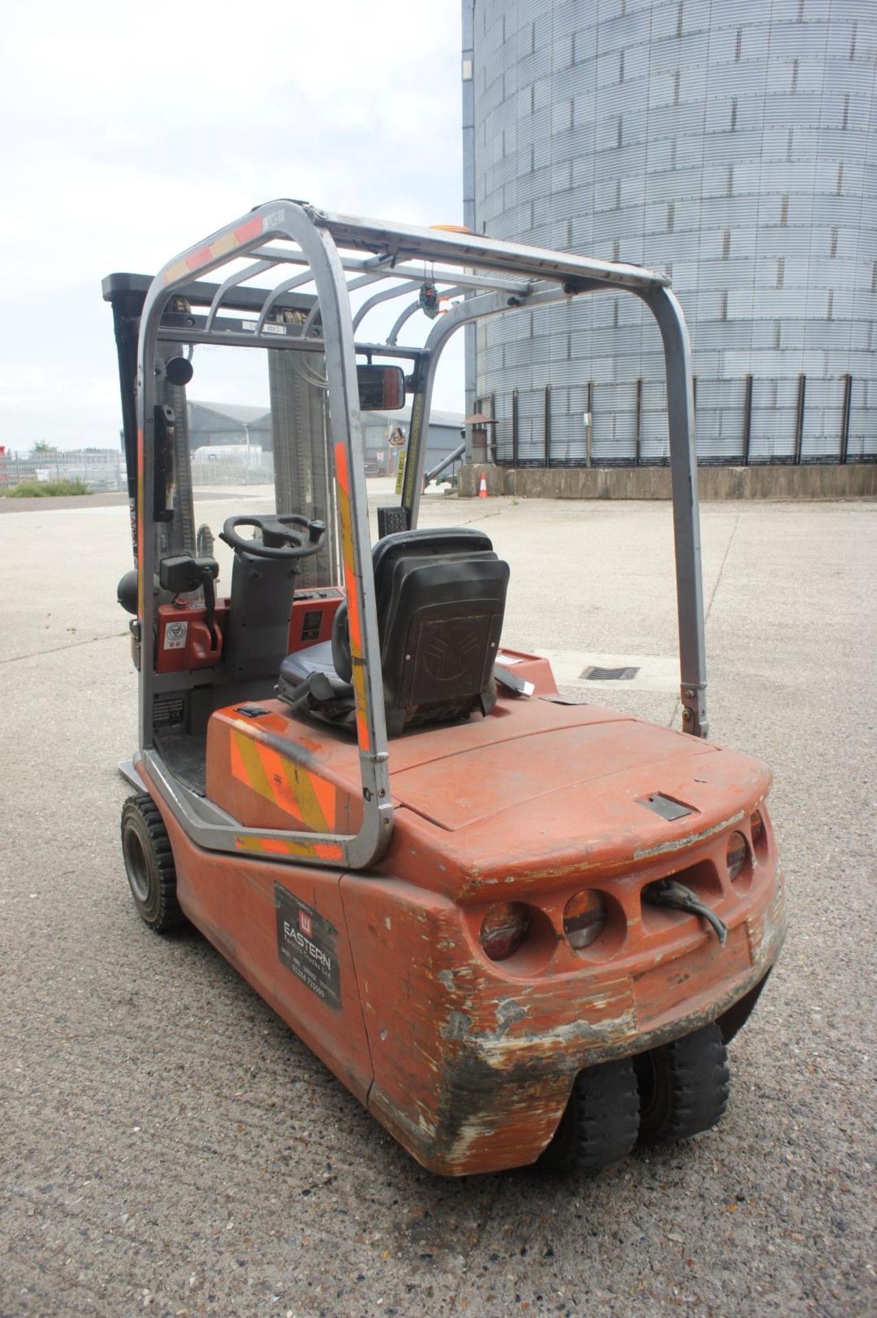 * BT 3 Wheel 1150Kg Electric Forklift - Image 4 of 12