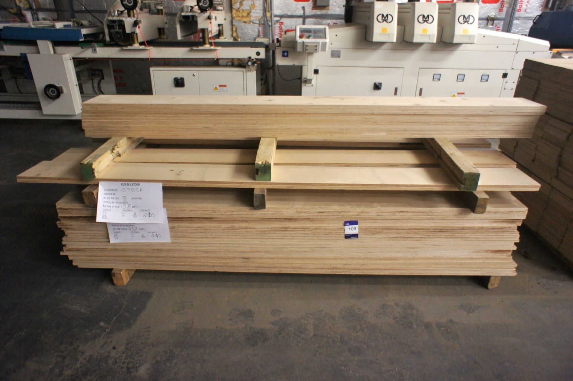 * Cut Ply - 142 pcs, various widths x 15 x 2400mm Please note there is a £5 plus VAT lift out fee on - Image 2 of 2