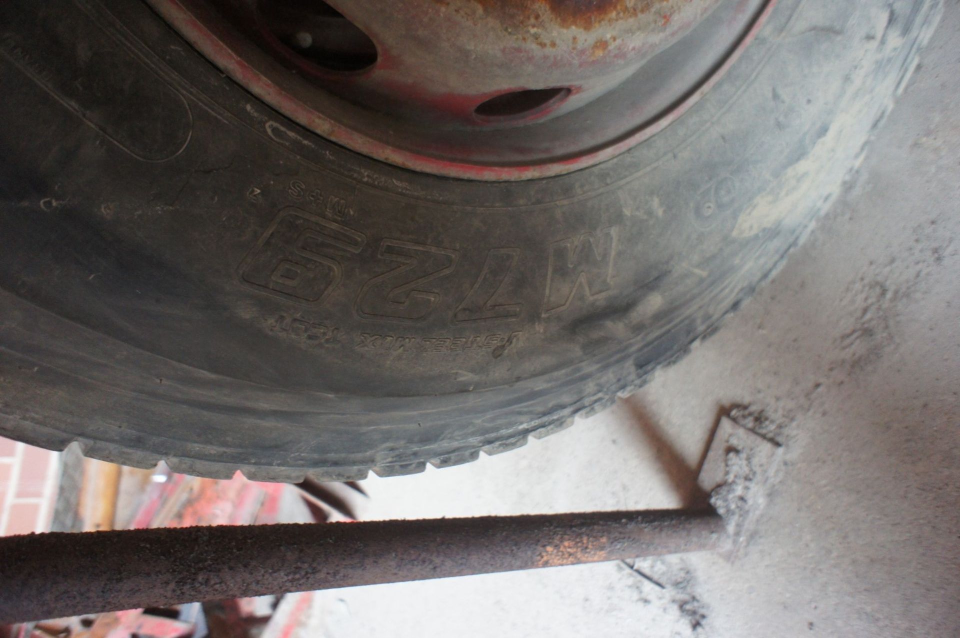 * 8 various 13R22 5 Wheels, Tyres. Please Note This lot is located in Castleford. Viewing and - Image 6 of 6
