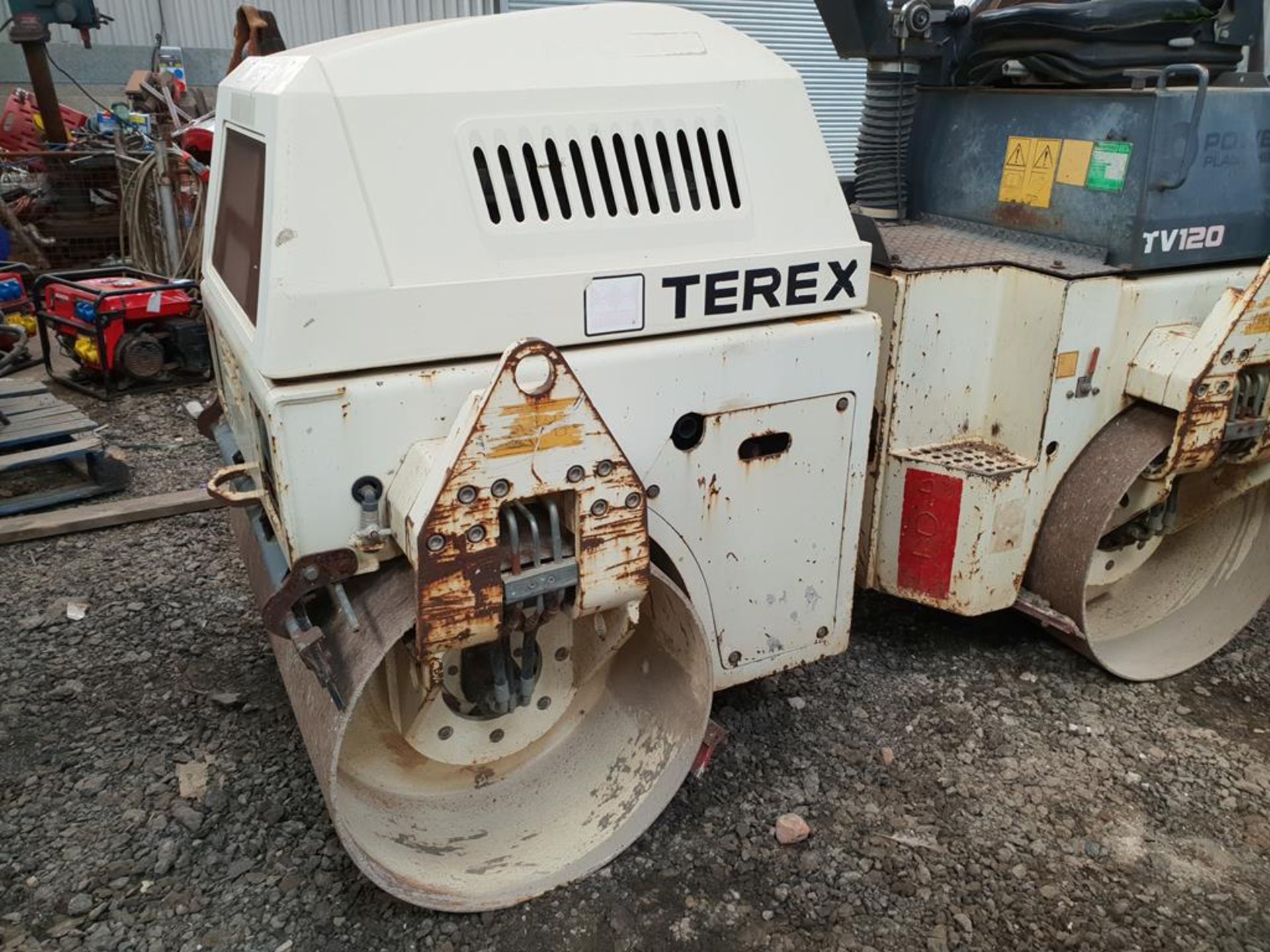 * Terex TV1200 Roller. A Terex Model TV1200 Twin Drum Articulated Roller: Yom 2007: Weight 2740Kg: - Image 2 of 3