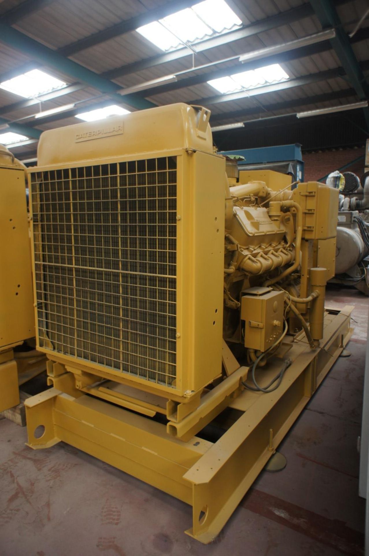 * Generator Set comprising of Caterpillar 3408 Diesel Engine with Generator, 450KVA, 415V. Please