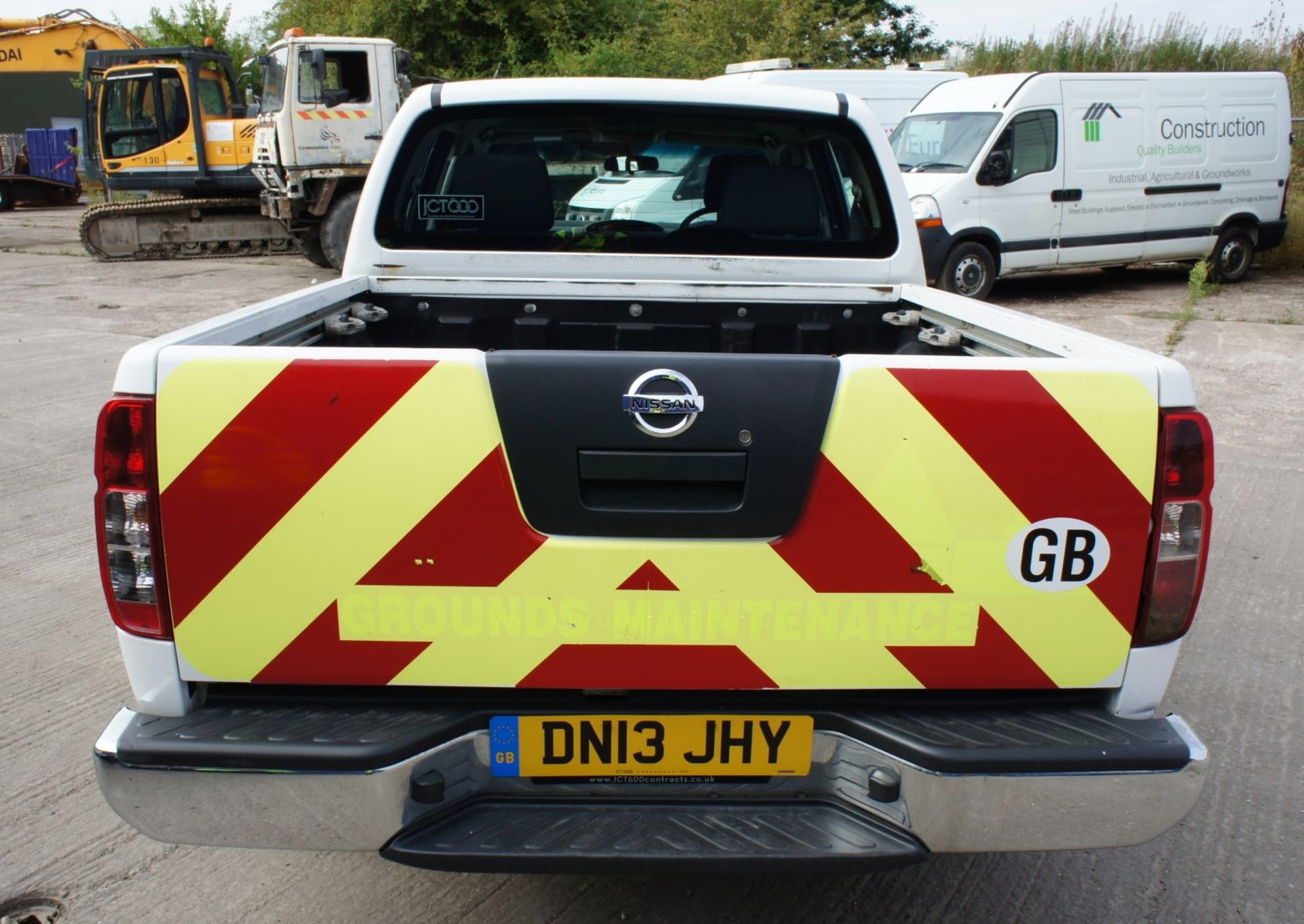 * Nissan Navara Acenta 2.5dCi 190 4WD Double Cab Pick Up, diesel, 2488cc, white, Registration DN13 - Image 6 of 16