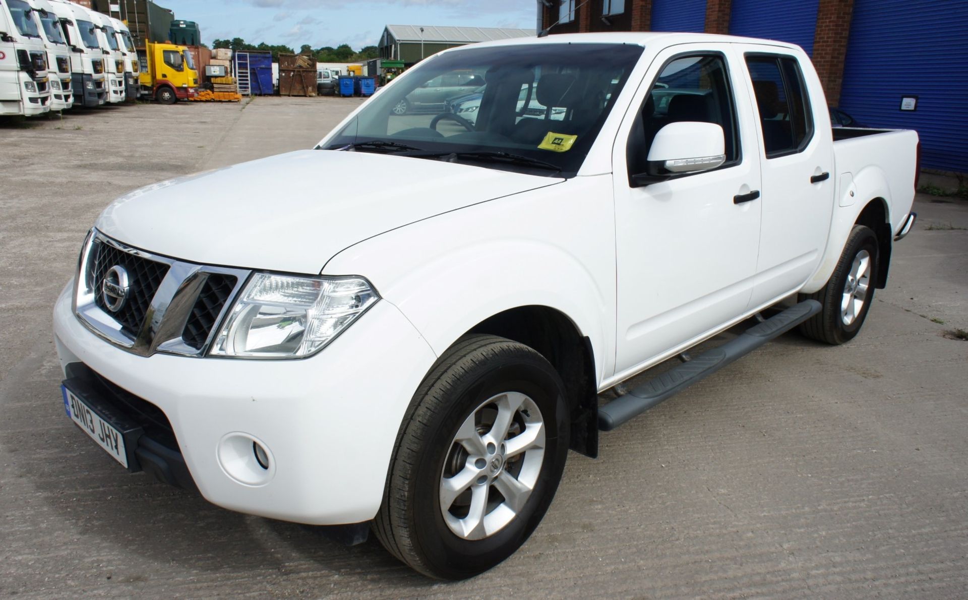 * Nissan Navara Acenta 2.5dCi 190 4WD Double Cab Pick Up, diesel, 2488cc, white, Registration DN13 - Image 3 of 16