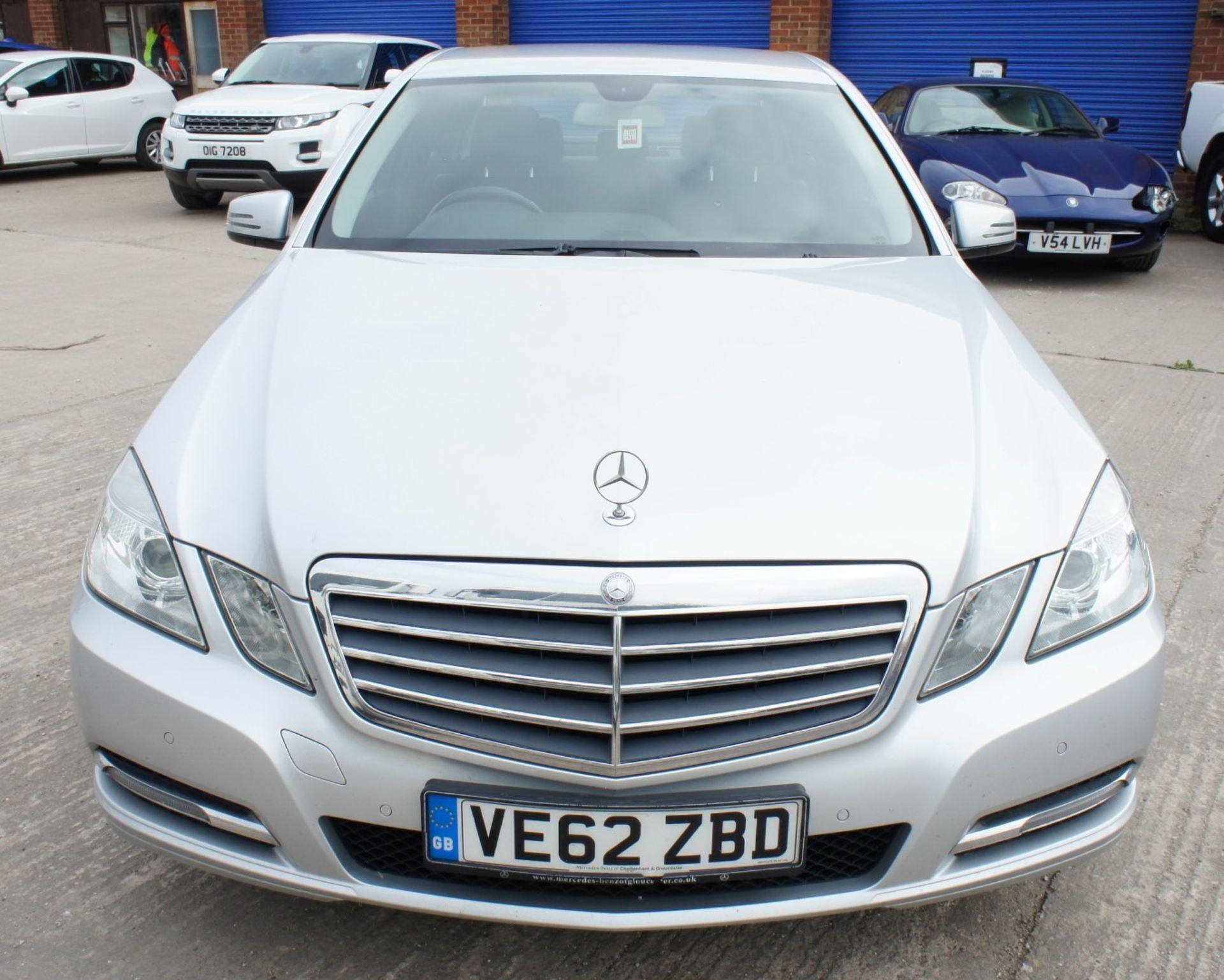 Mercedes E220 SE CDI Blue Efficiency 4 door Saloon, automatic, diesel, 2143 cc, silver, Registration - Image 8 of 13