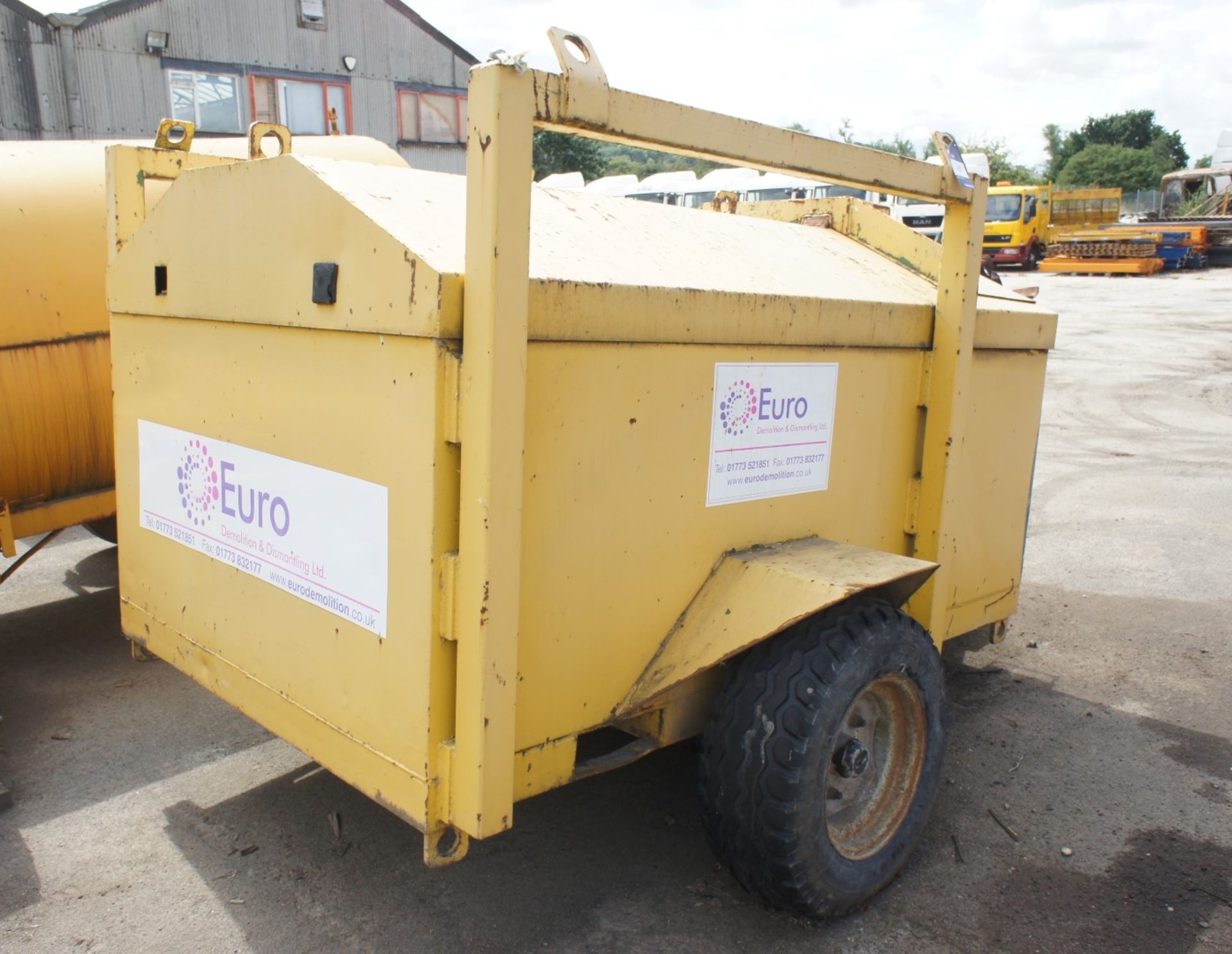 * 2,250 litre approx. Towable Bunded Fuel Bowser with hose and pump