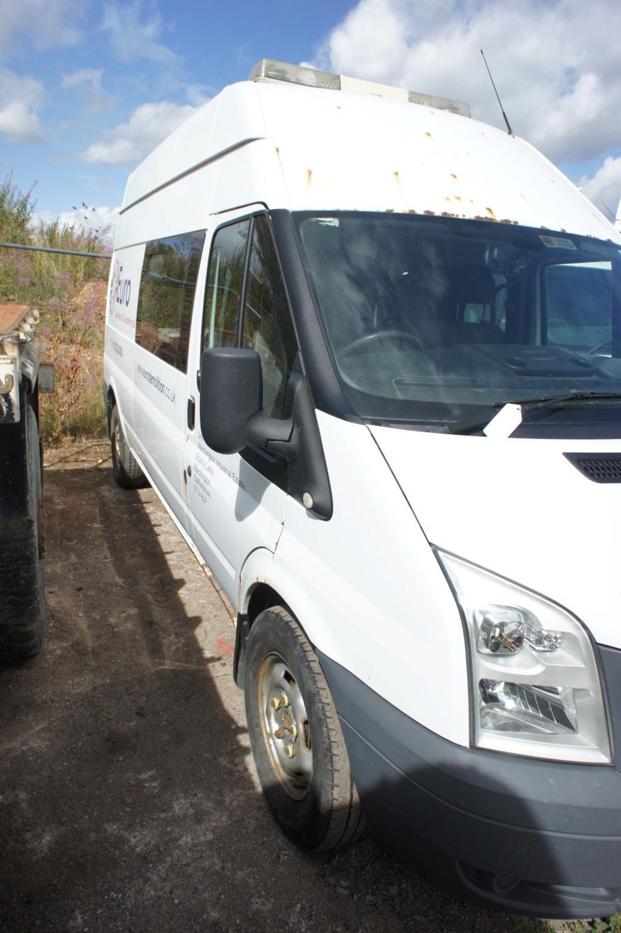 * Ford Transit 115 T350L Welfare Unit, diesel, 2402cc, white, hot water boiler, wash basin, table - Image 3 of 10