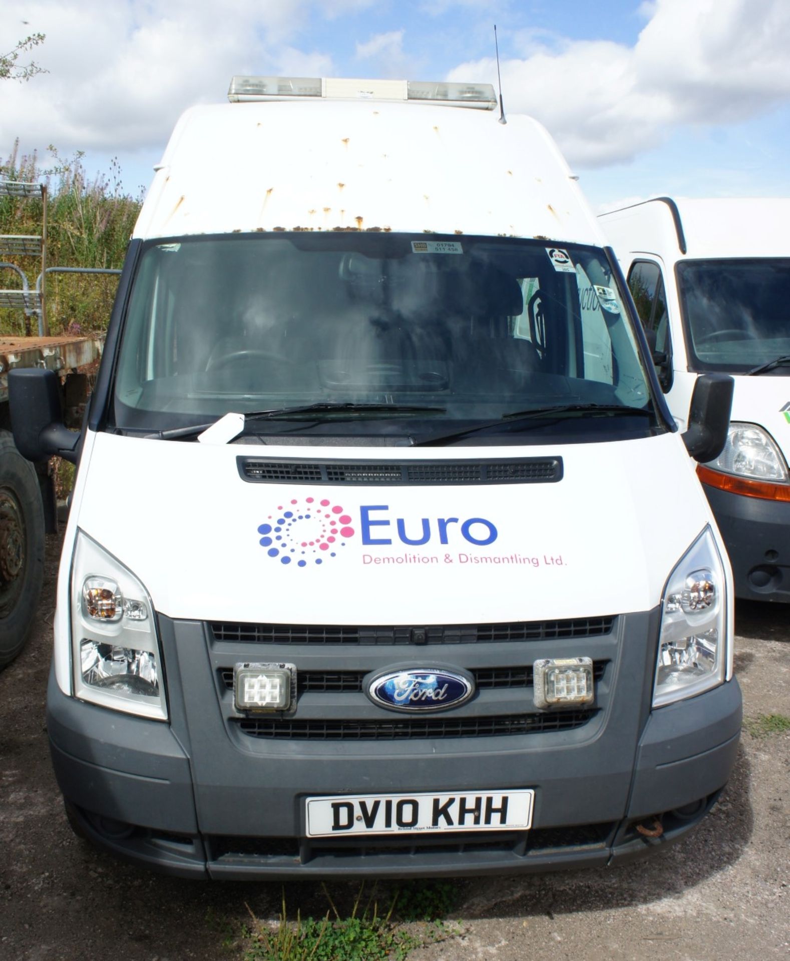 * Ford Transit 115 T350L Welfare Unit, diesel, 2402cc, white, hot water boiler, wash basin, table - Image 2 of 10