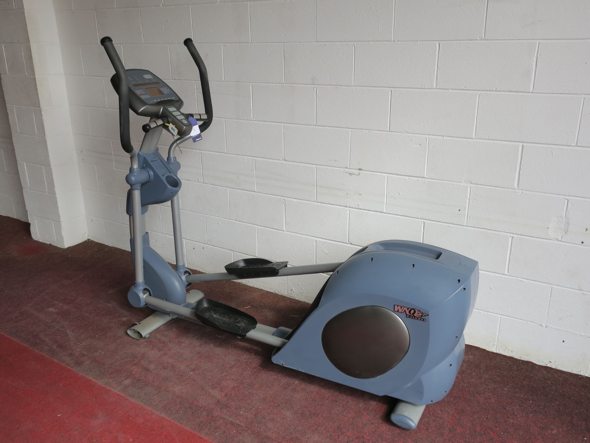 * A WNQ Fitness Eliptical Cross Trainer Model F1-8618A complete with heart rate monitor. Please note - Image 2 of 4