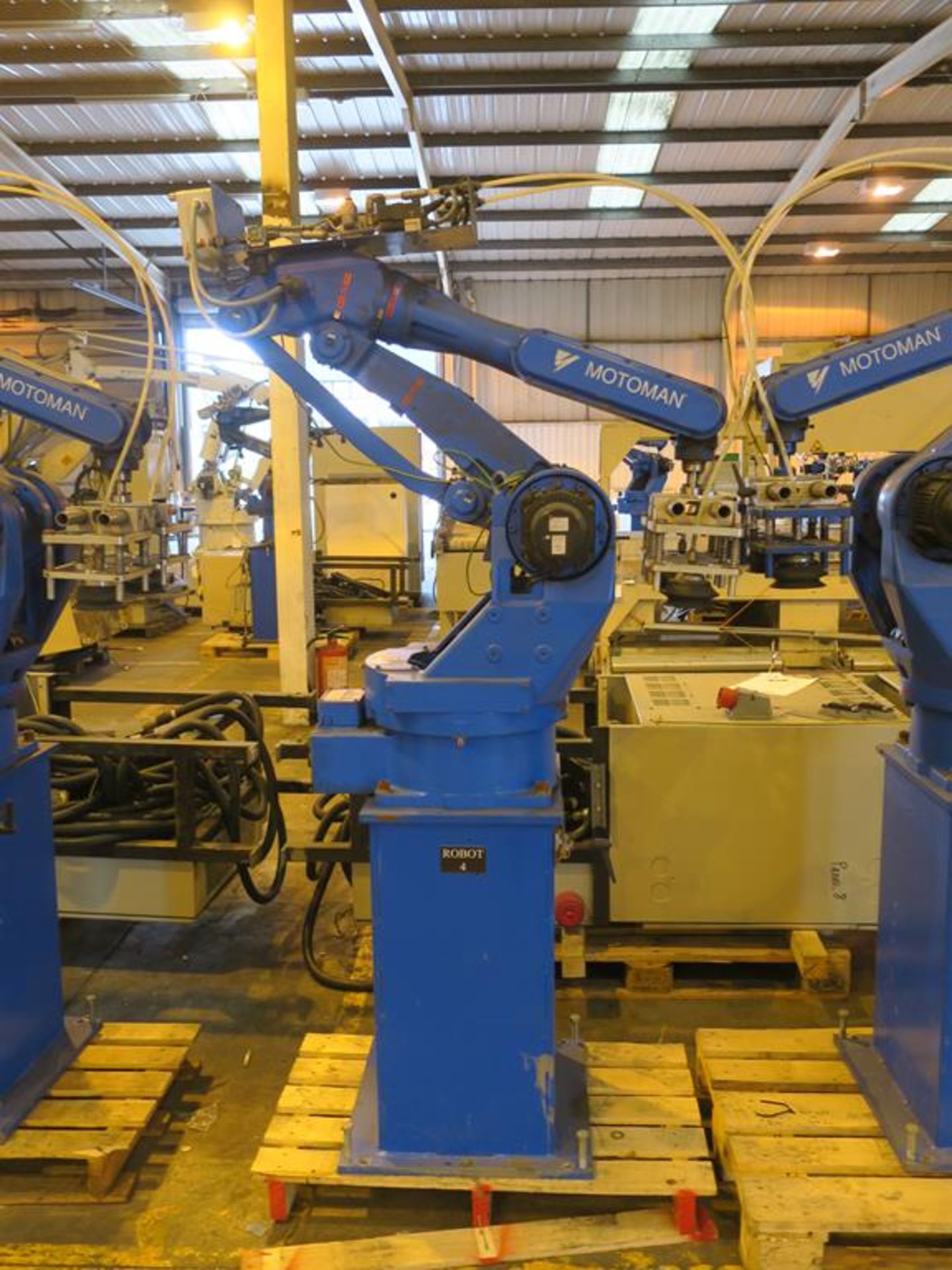 * 2 x 1999 Motoman Type YR-SK16-J00 Manipulator Robots c/w attachments; Payload 16Kg; Mass 280Kg; - Bild 2 aus 10