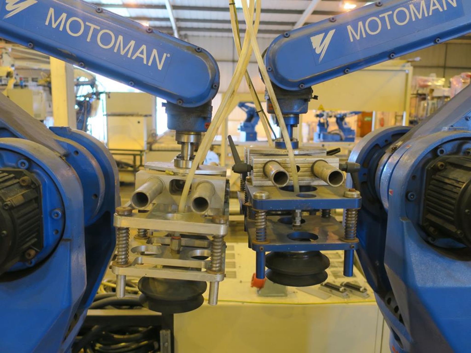 * 2 x 1999 Motoman Type YR-SK16-J00 Manipulator Robots c/w attachments; Payload 16Kg; Mass 280Kg; - Bild 4 aus 10