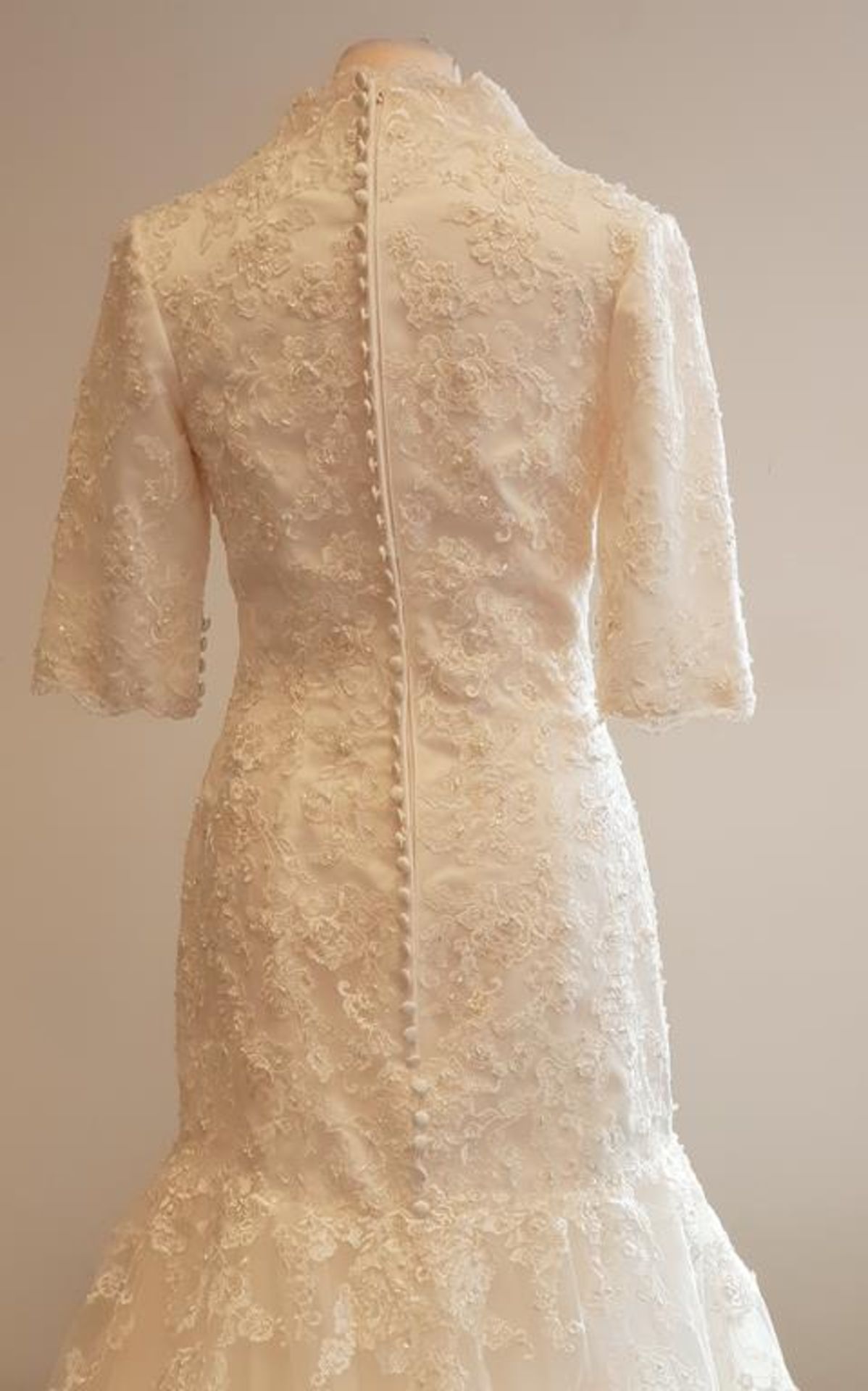 * Bliss size 8 Wedding Dress (RRP £840) - Image 3 of 4