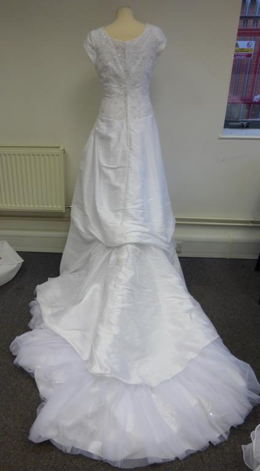 * Bonny Style 2908, size 10 Wedding Dress (RRP £745) - Image 3 of 4