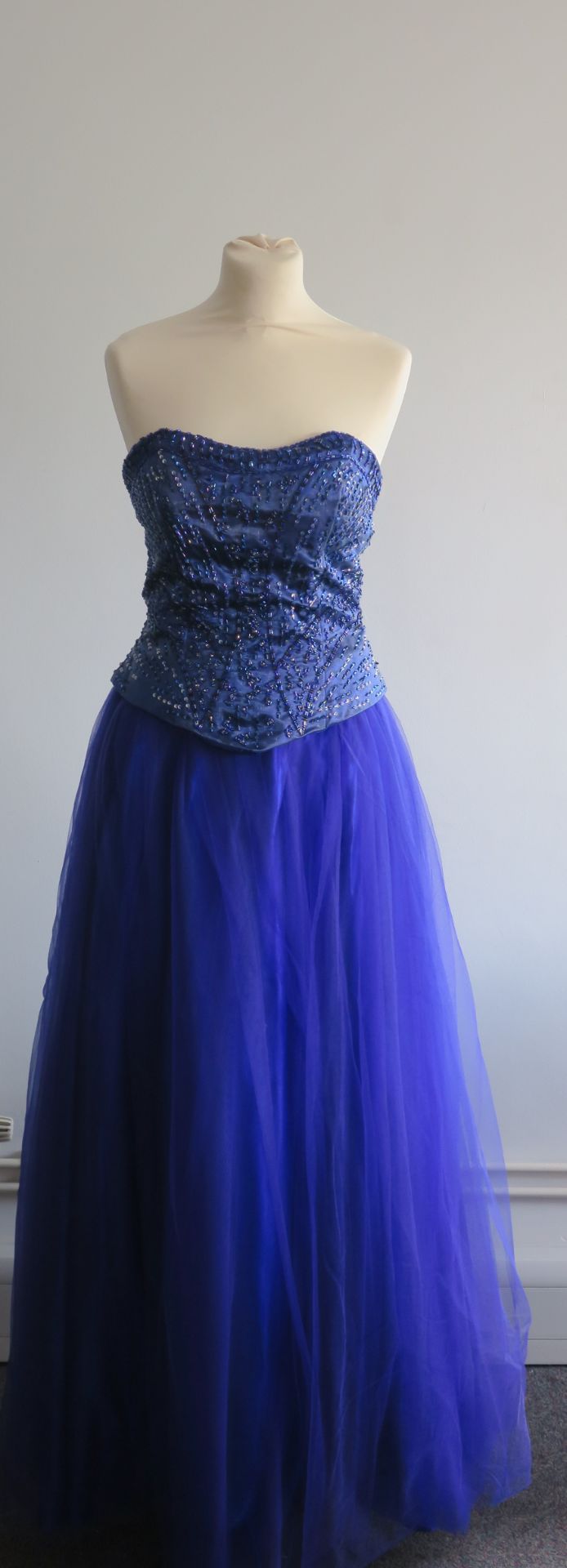 33 Dresses, Size 12 to include Princess, Oil Premium, Dazzle Prom, Together, Kaleidoscope, LA - Image 33 of 77