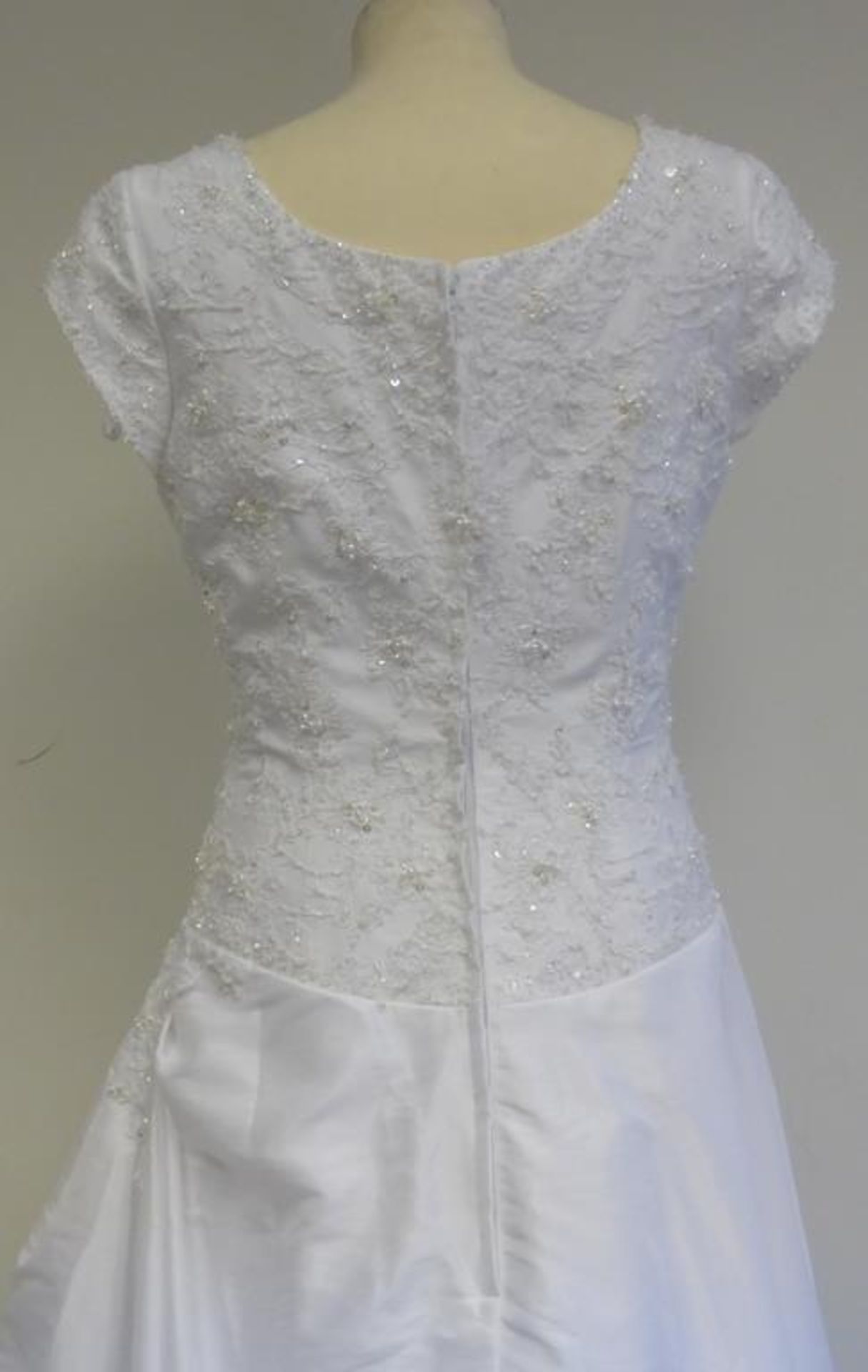 * Bonny Style 2908, size 10 Wedding Dress (RRP £745) - Image 4 of 4