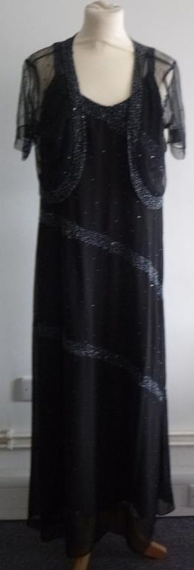 25 Dresses, Size 14 to include Oli, Lavender Hill, Dazzle Prom, Warehouse, Dynasty, Inspirations, - Image 19 of 23